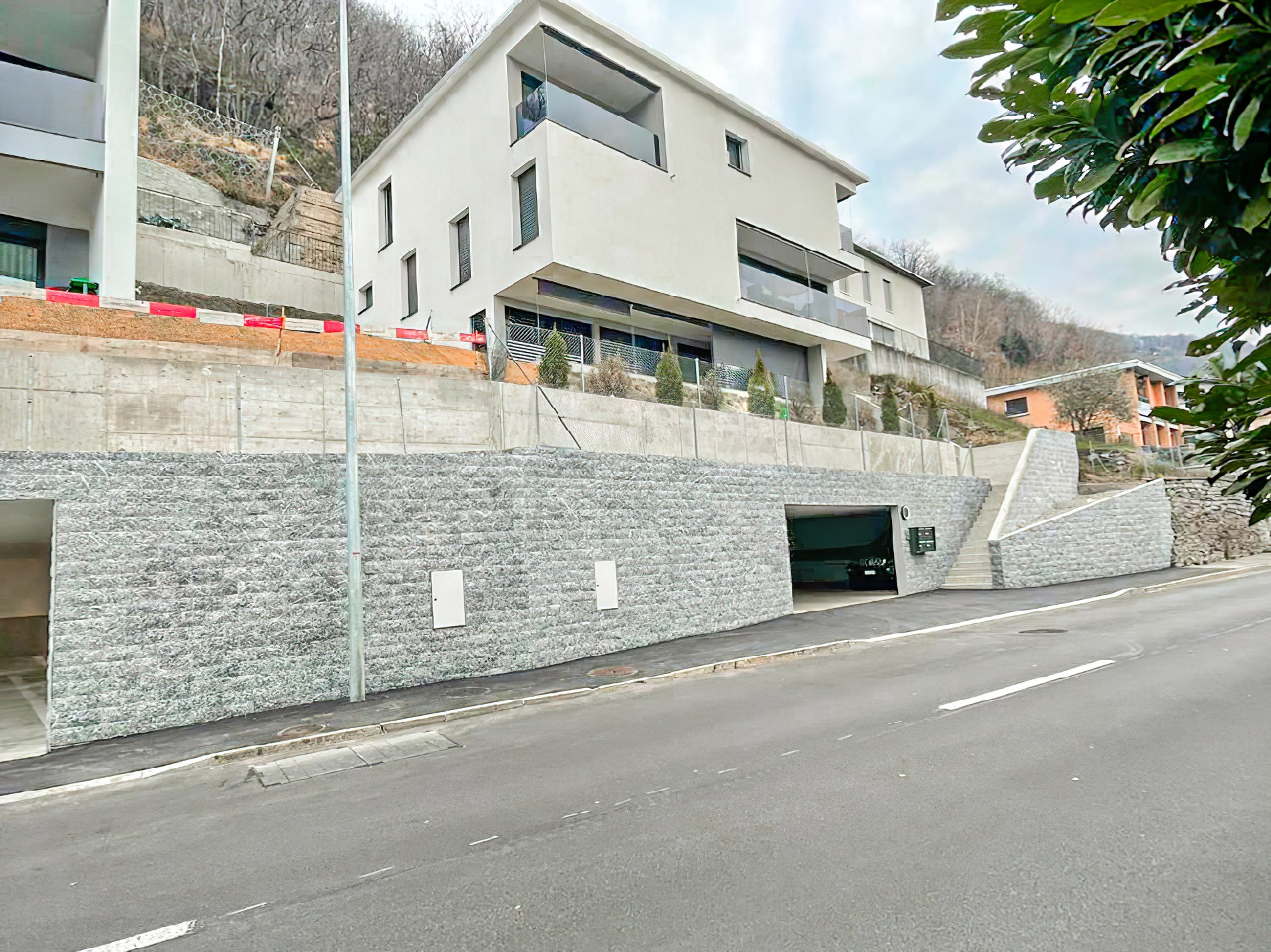Modern apartment with garden for sale in Sementina