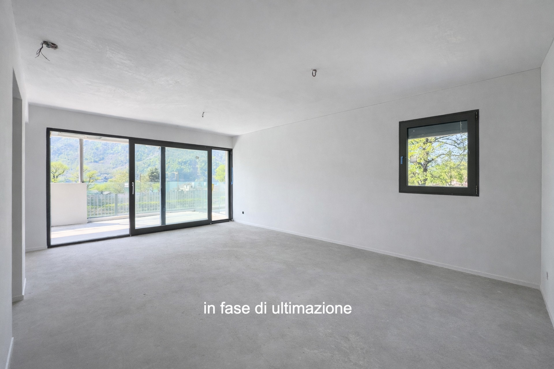 Moderne 3,5-Zimmer-Duplex-Wohnung mit Garten zu verkaufen in Melano