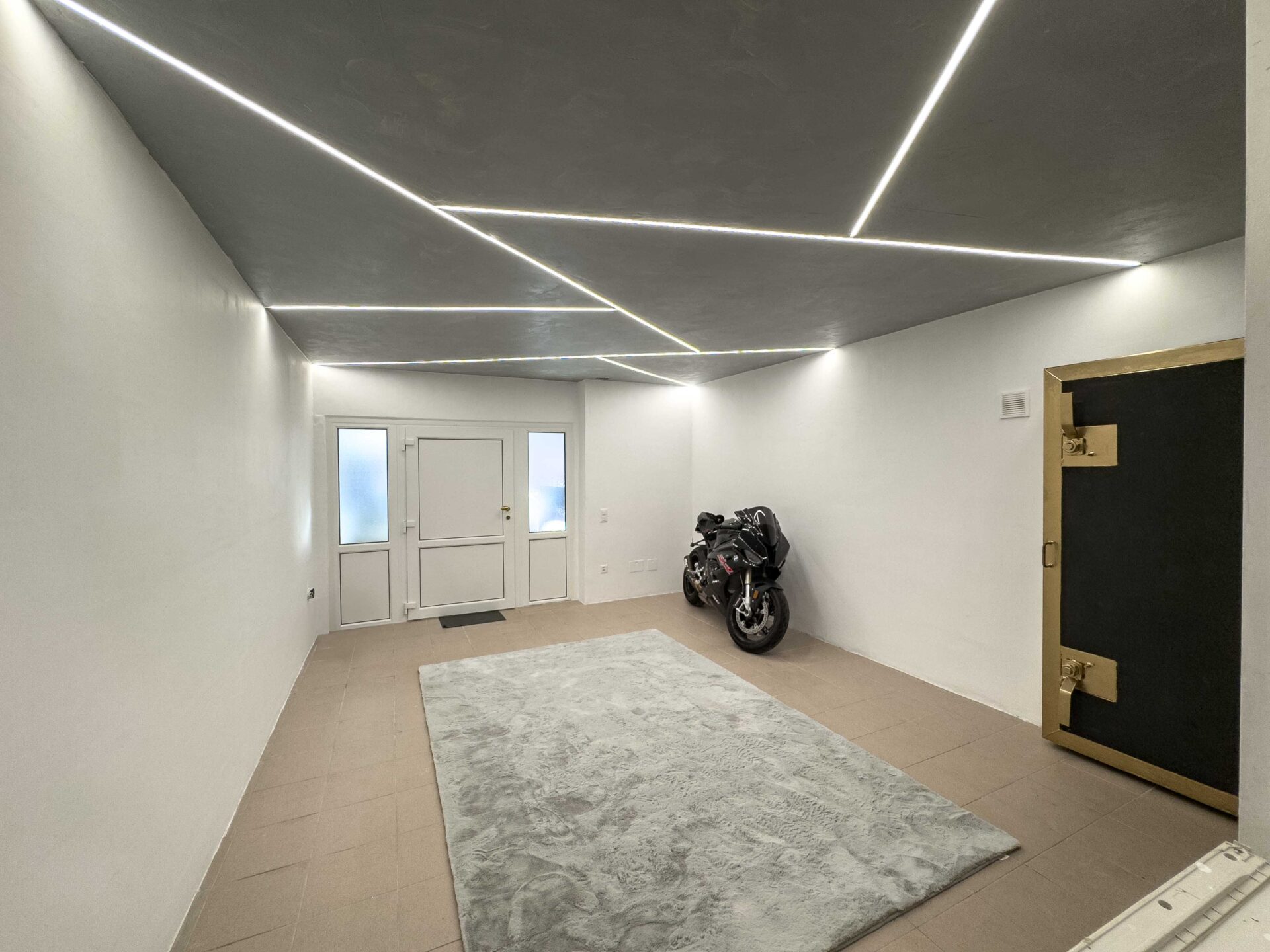 Doppelhaushälfte mit Garten in Arzo zu verkaufen Doppelhaushälfte mit Garten in Arzo zu verkaufen