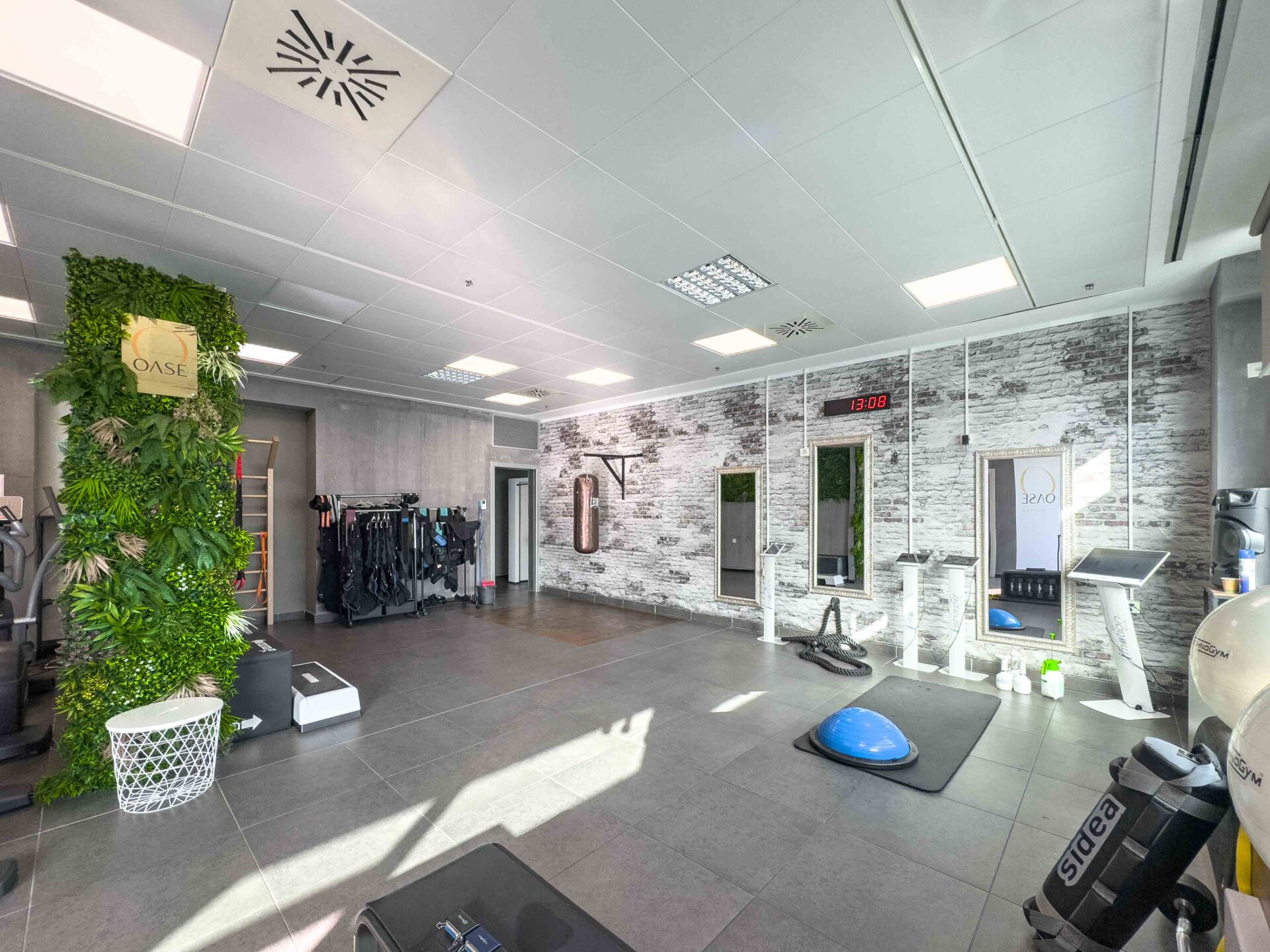 Geschäft mit allen Fitnessgeräten zu verkaufen in Mendrisio