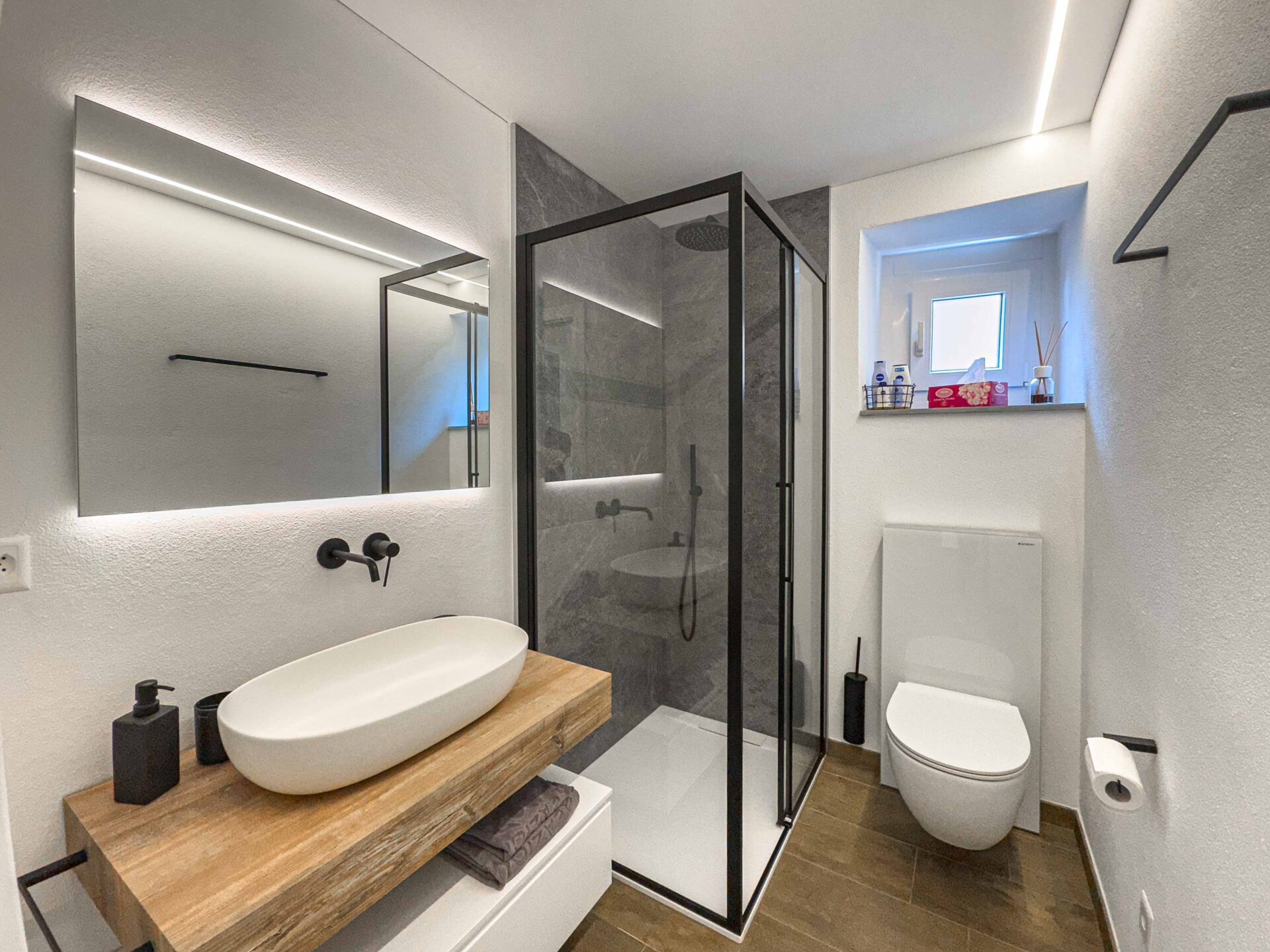 Casetta di charme ristrutturata in vendita a Minusio