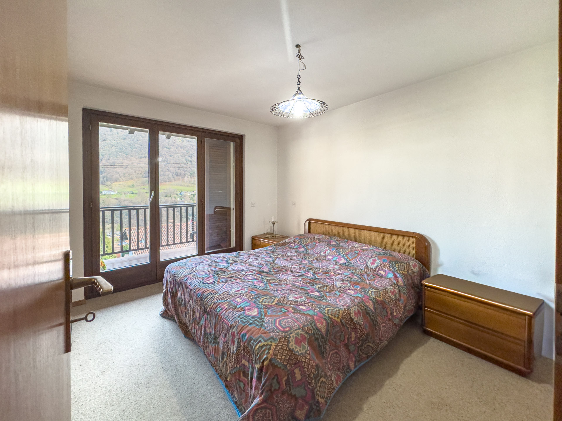 Twin house with garden for sale in Arogno