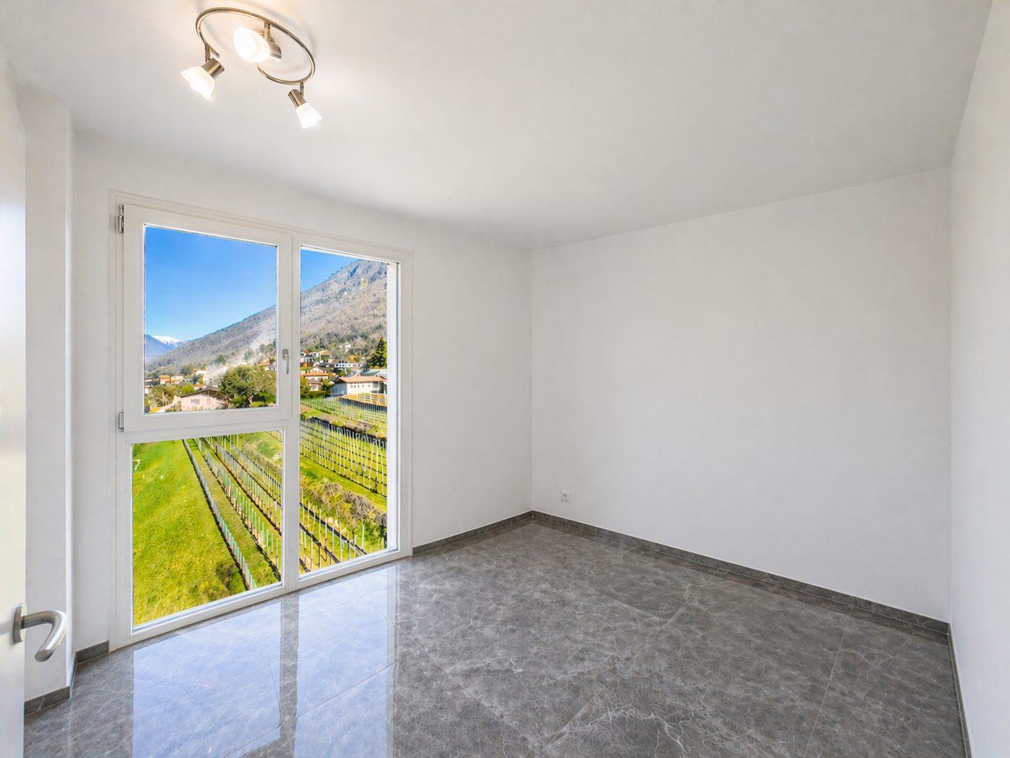 Prestigioso attico di 4.5 locali in vendita a Mendrisio Prestigioso attico di 4.5 locali in vendita a Mendrisio