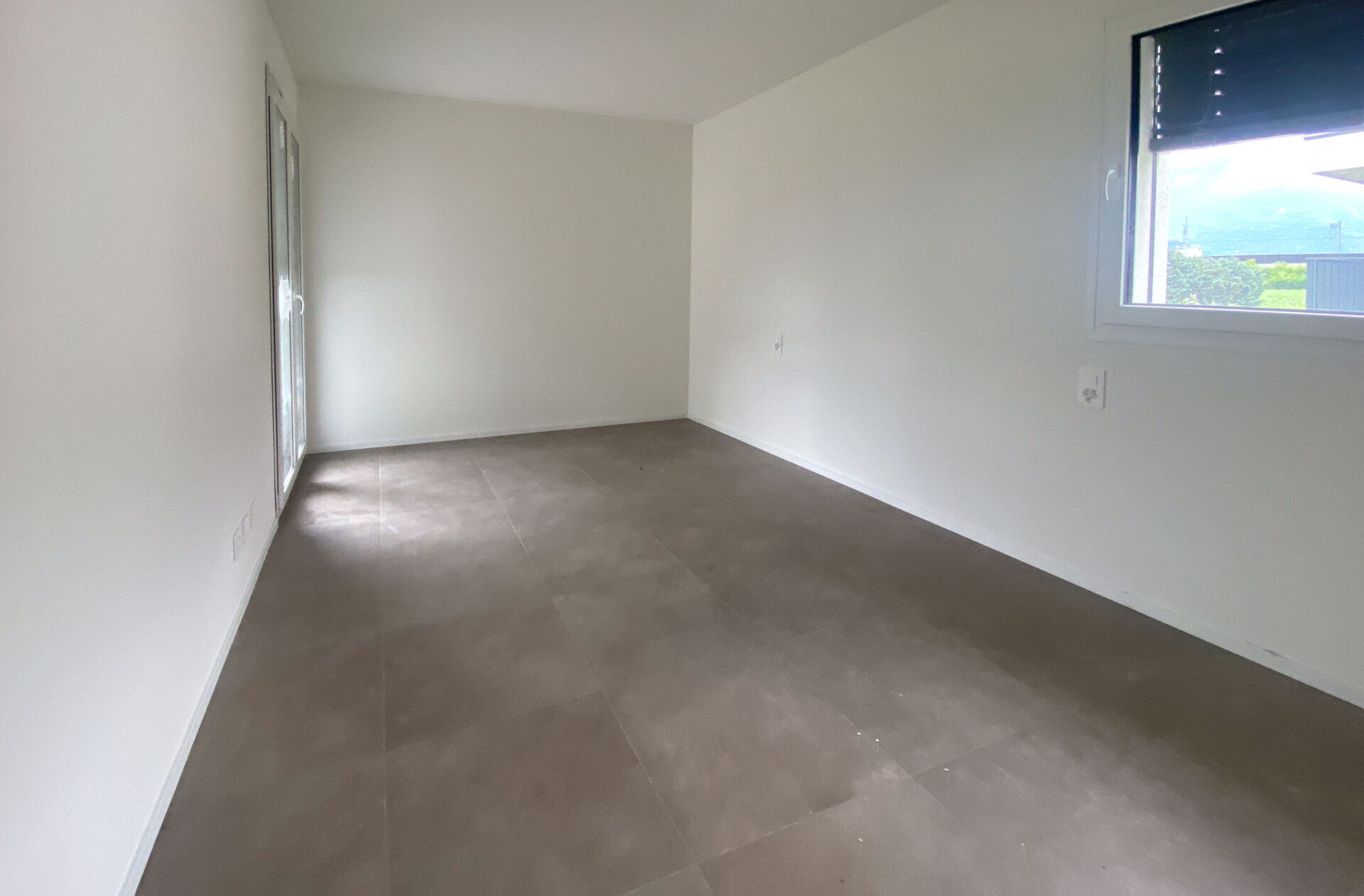 Moderne 3,5-Zimmer-Wohnung in einer neu gebauten Residenz in Camorino zu verkaufen