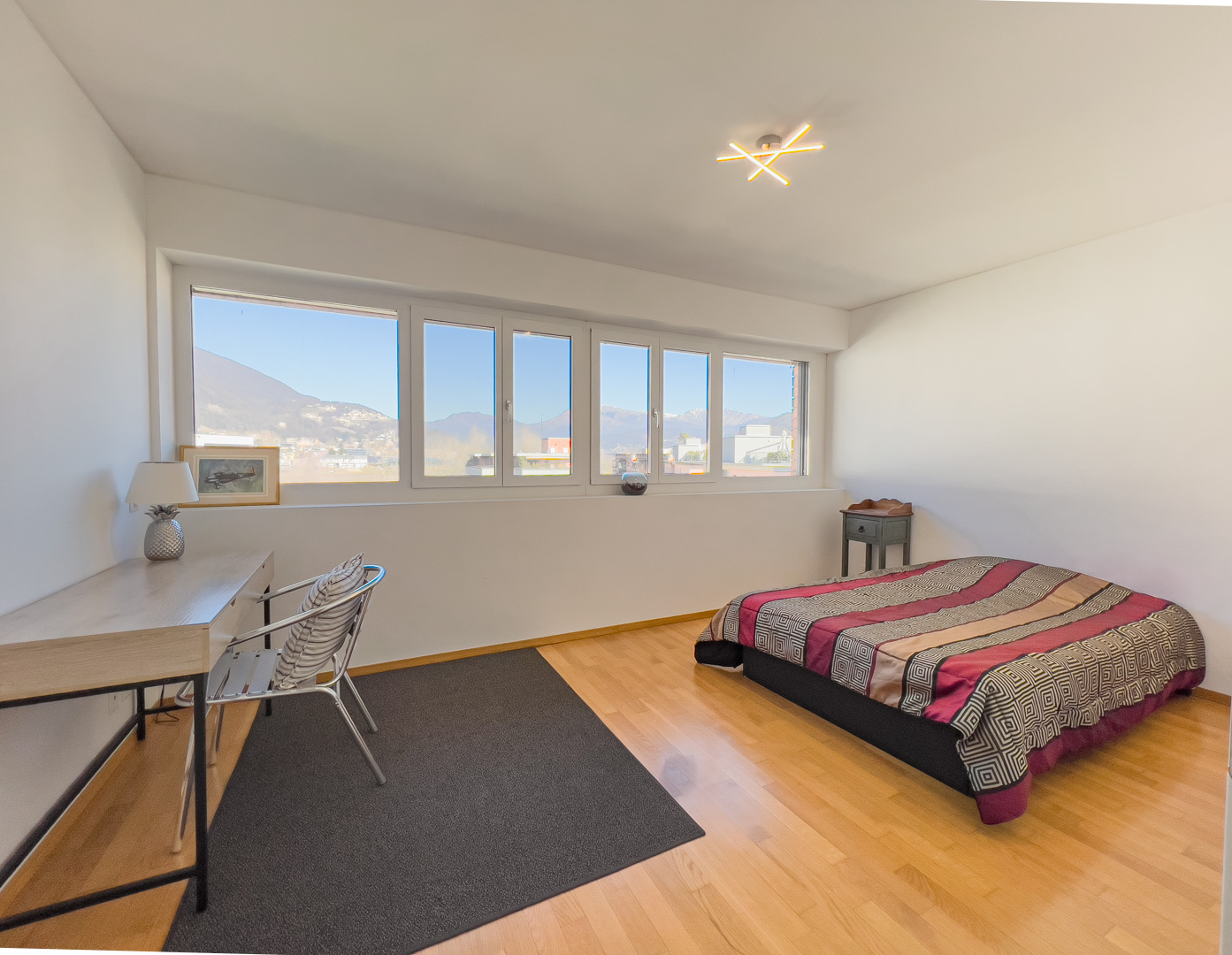 Spacious penthouse with a terrace for sale in Agno