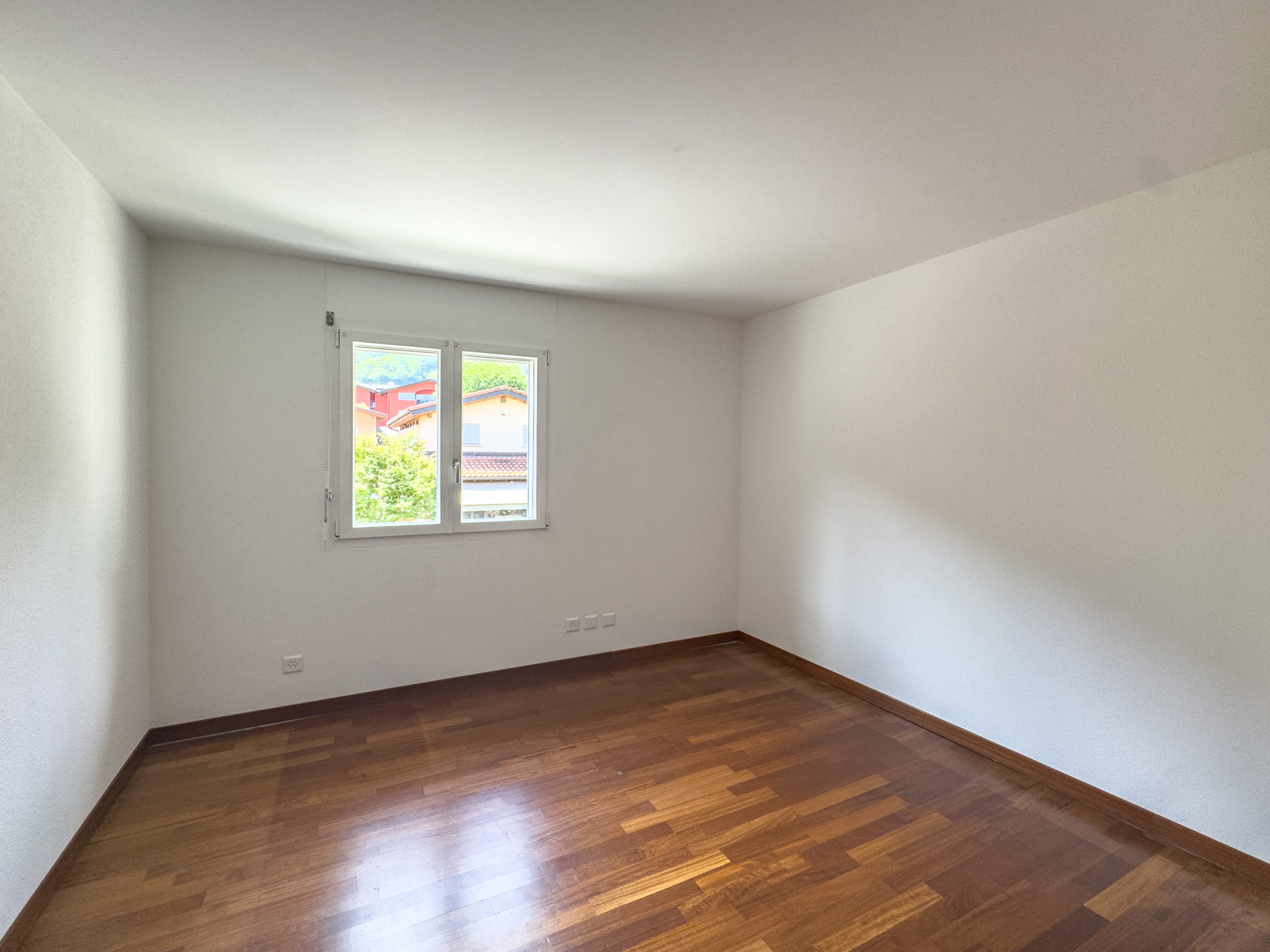 3,5-Zimmer-Wohnung in Sigirino zu verkaufen 3,5-Zimmer-Wohnung in Sigirino zu verkaufen