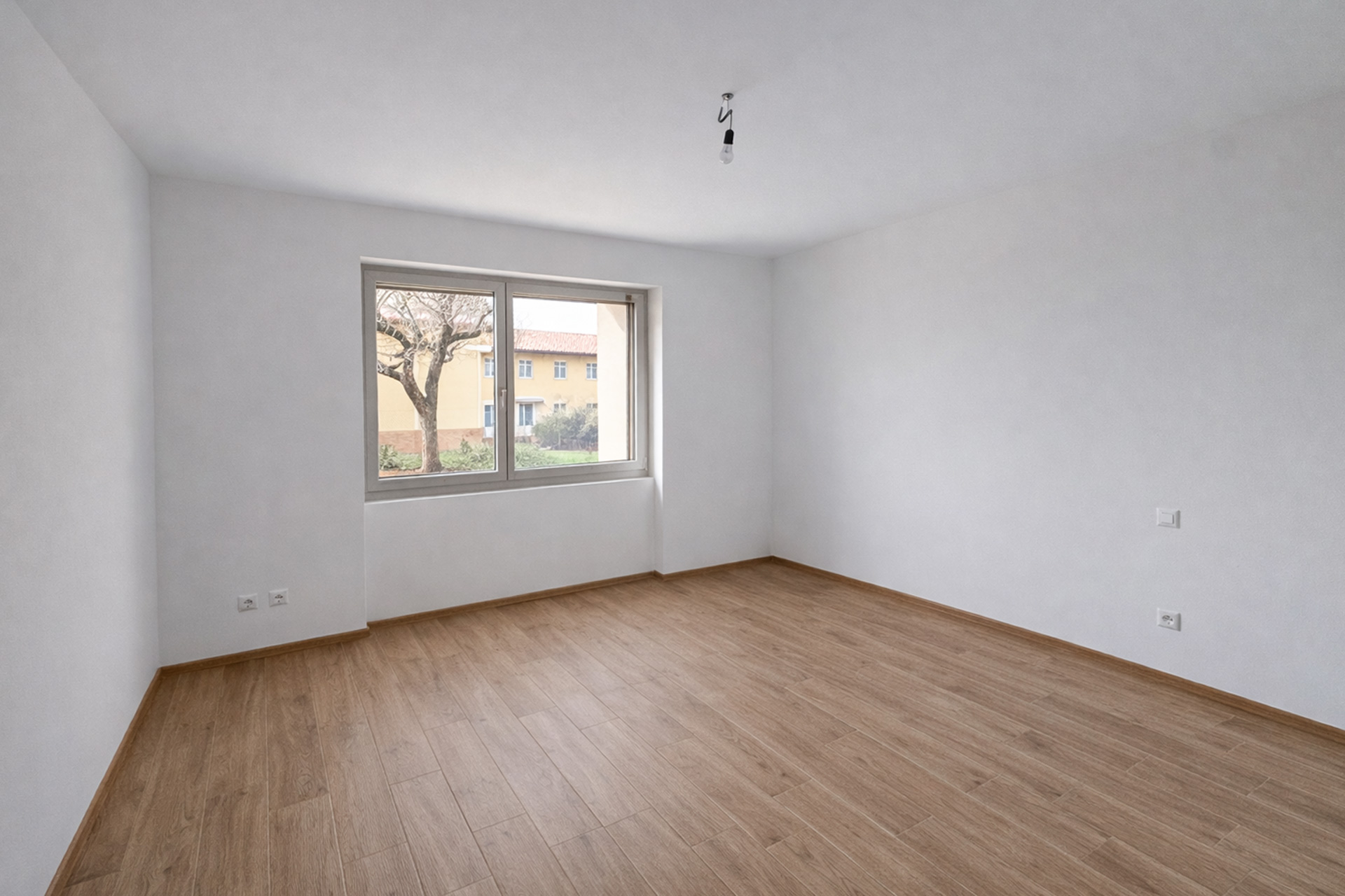 Nuovo appartamento vista lago con giardino in affitto a Massagno