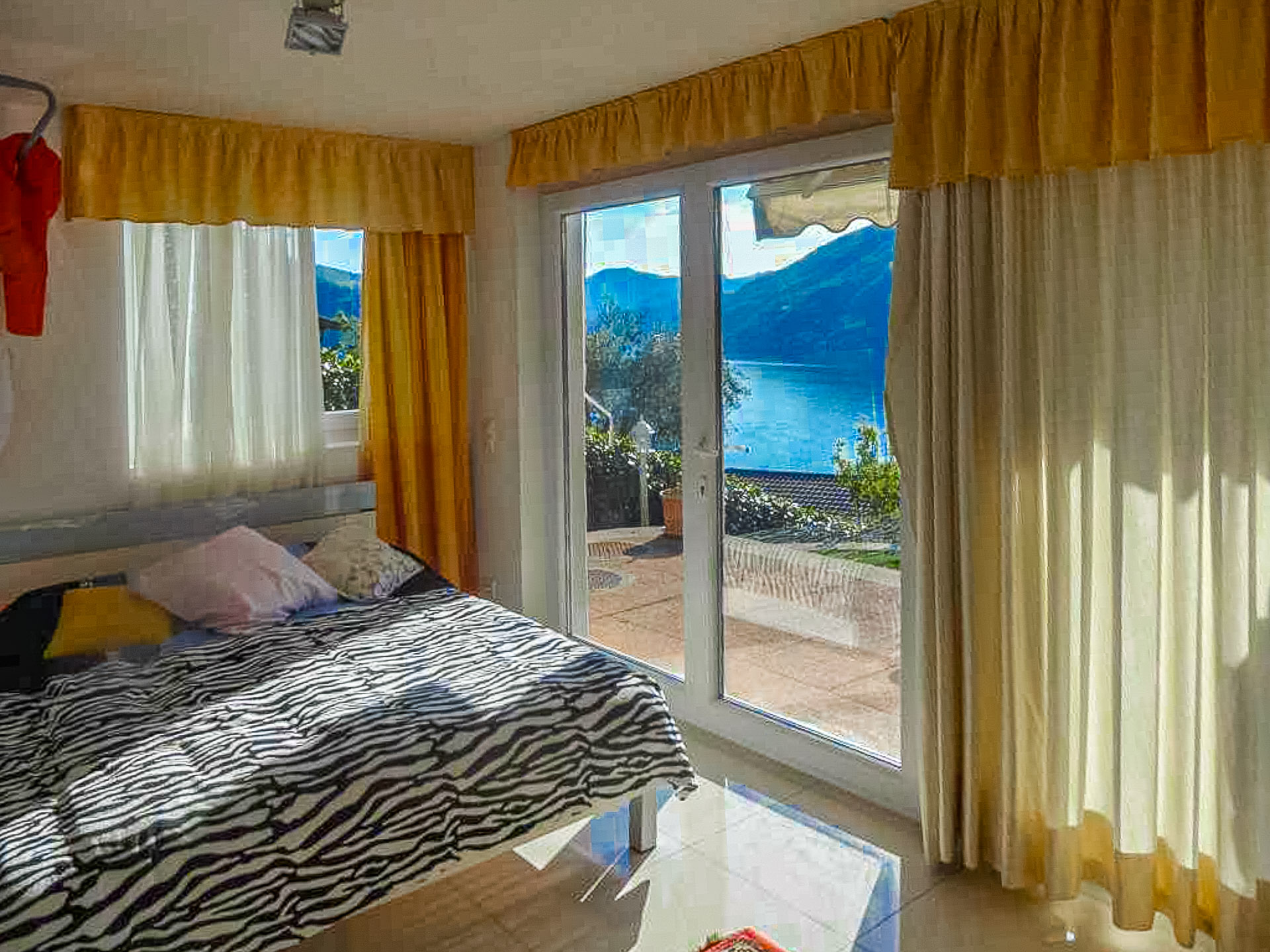 Reihenhaus mit schönem Seeblick in Bissone zu verkaufen