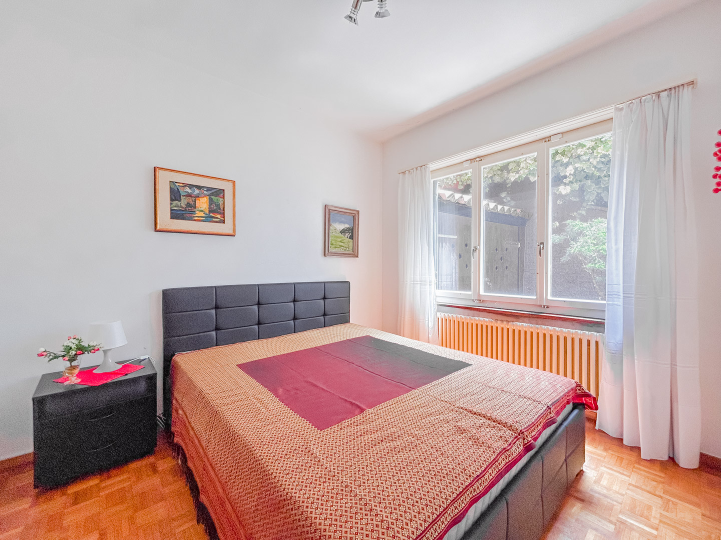 Semi-detached house with magnificent lake view for sale in Bissone Semi-detached house with magnificent lake view for sale in Bissone