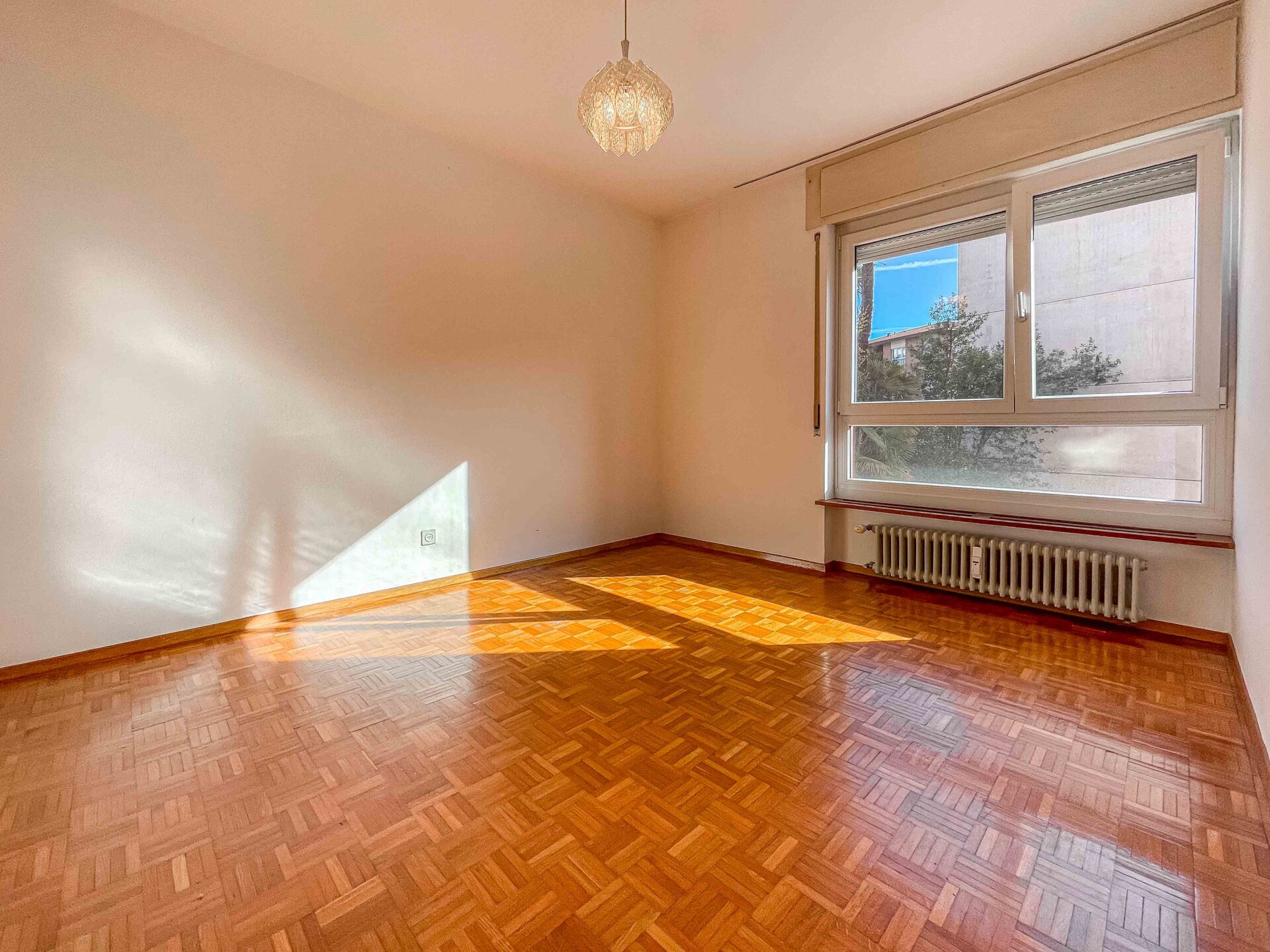 Apartment for sale in Lugano near the station