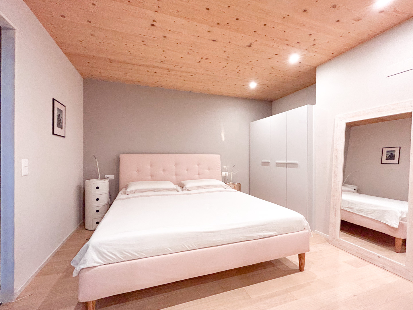 Lake view apartment for sale in Riva San Vitale