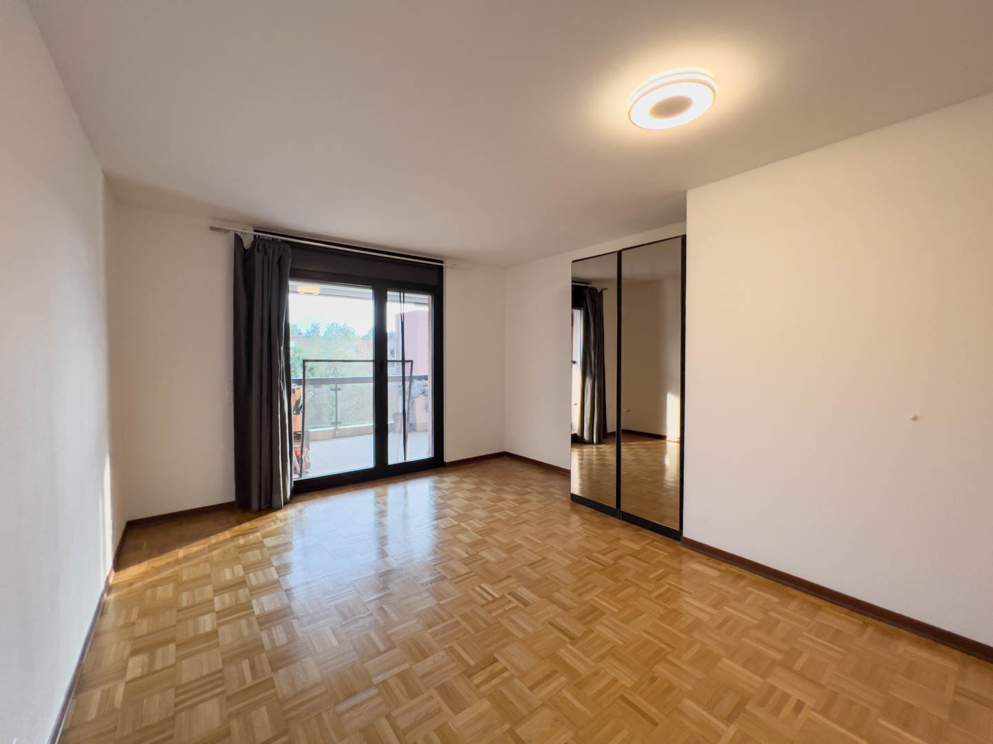 Apartment for sale in Pregassona in a quiet but well-serviced area