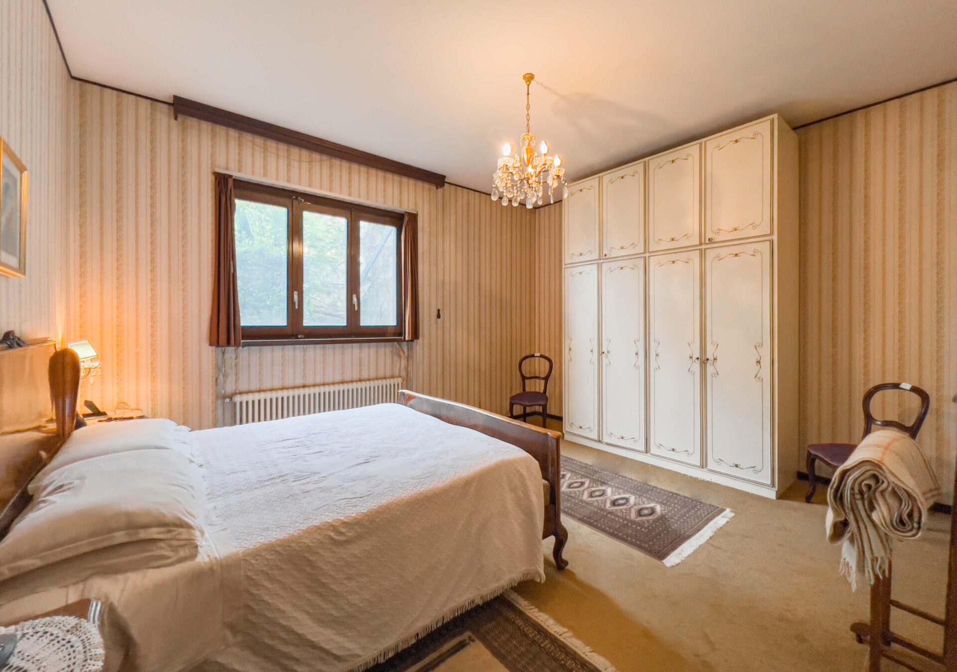 Twin house for sale in Mendrisio in an exclusive residential area within walking distance of schools