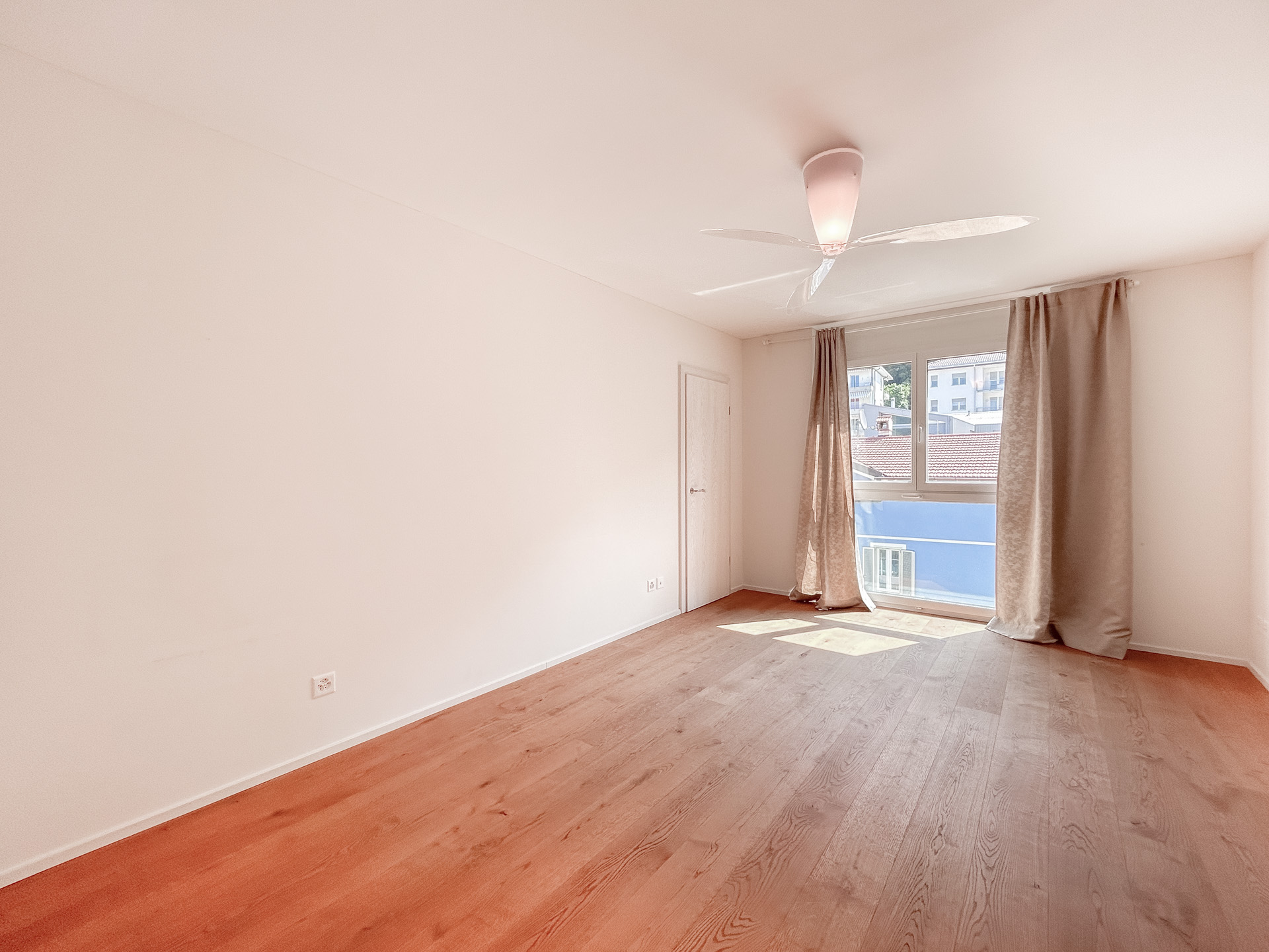 Apartment for sale in Mendrisio in residence with swimming pool, gym and sauna Apartment for sale in Mendrisio in residence with swimming pool, gym and sauna