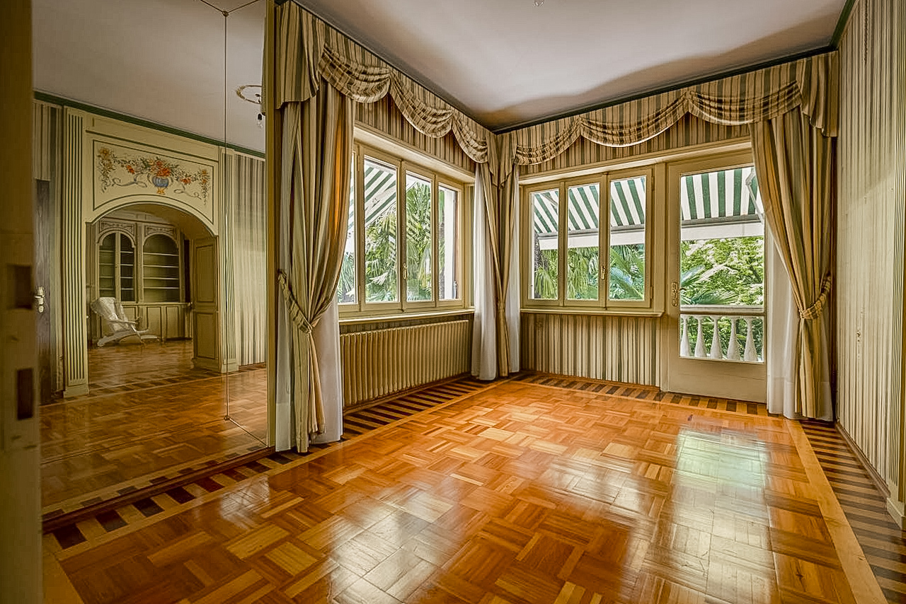 Villa with magnificent park and tennis court for sale in Castel San Pietro Villa with magnificent park and tennis court for sale in Castel San Pietro