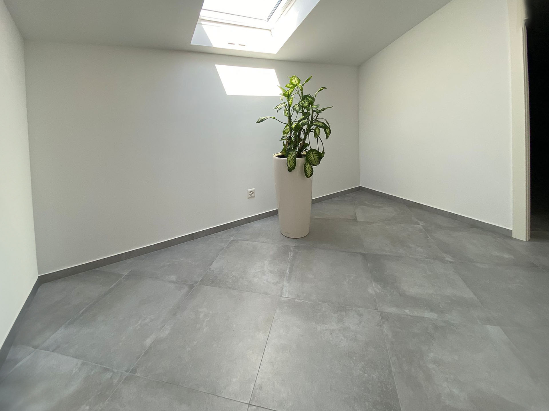 Wohnung in der Nähe des Sees in Capolago zu verkaufen Wohnung in der Nähe des Sees in Capolago zu verkaufen