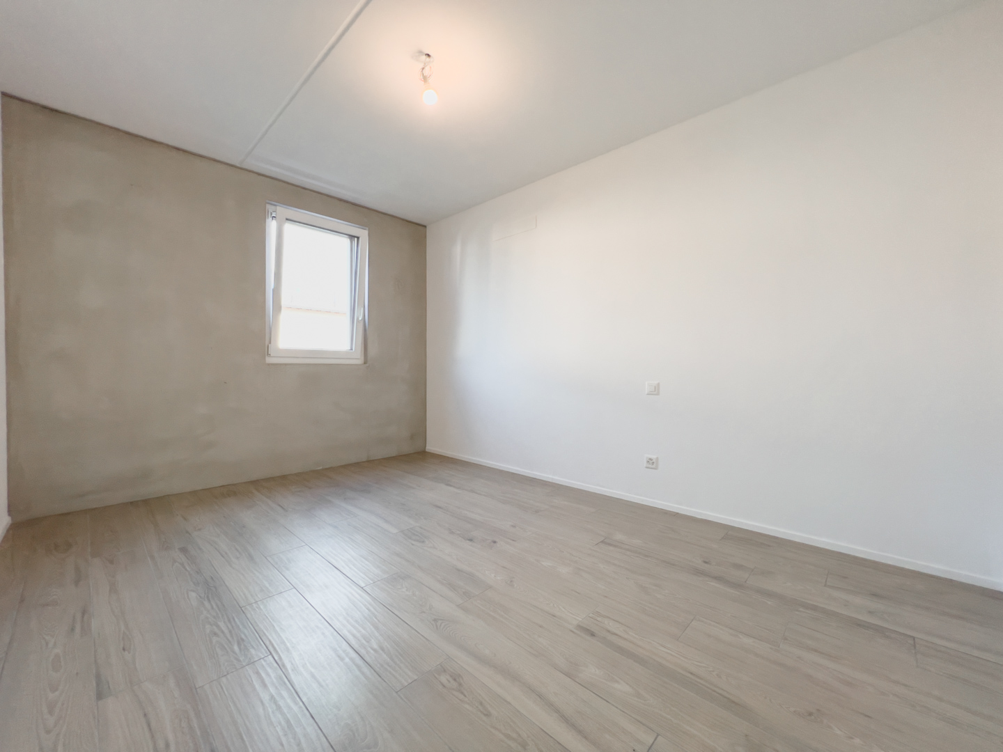 Nuovo e moderno appartamento 3.5 locali con giardino in vendita a Genestrerio