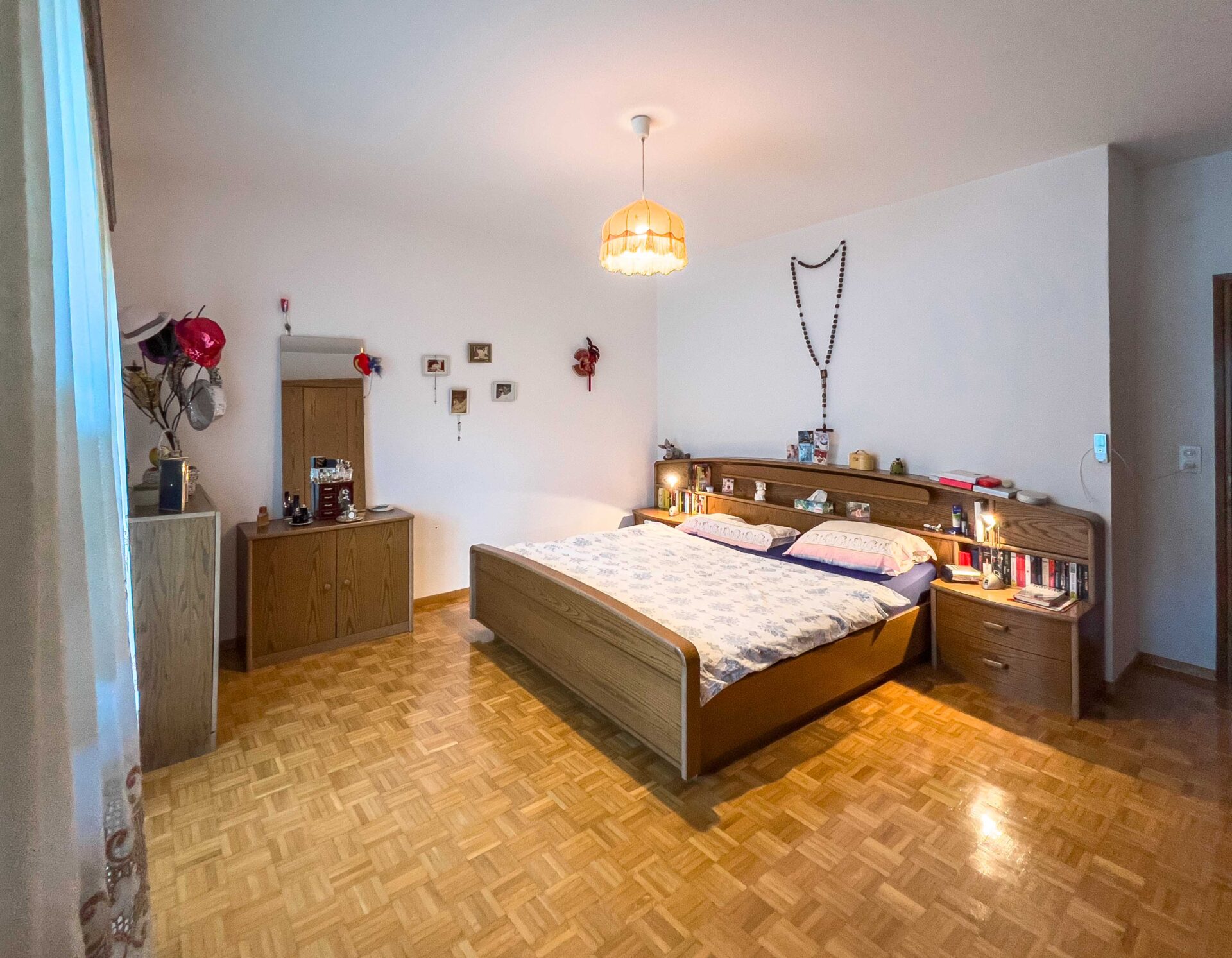 House with garden for sale in Sementina in a leafy residential area