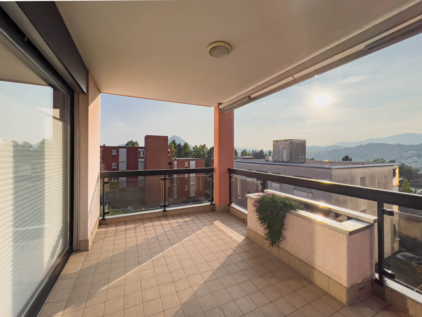 Apartment for sale in Pregassona in a quiet but well-serviced area