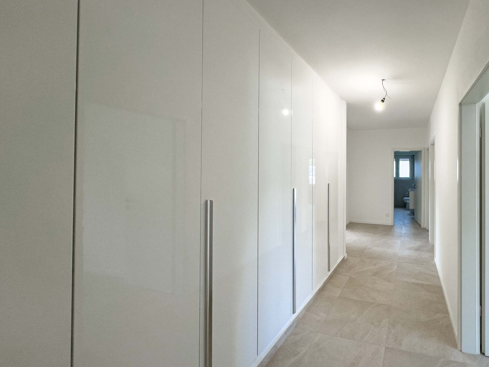 Internally renovated 4.5-room apartment for sale in Genestrerio