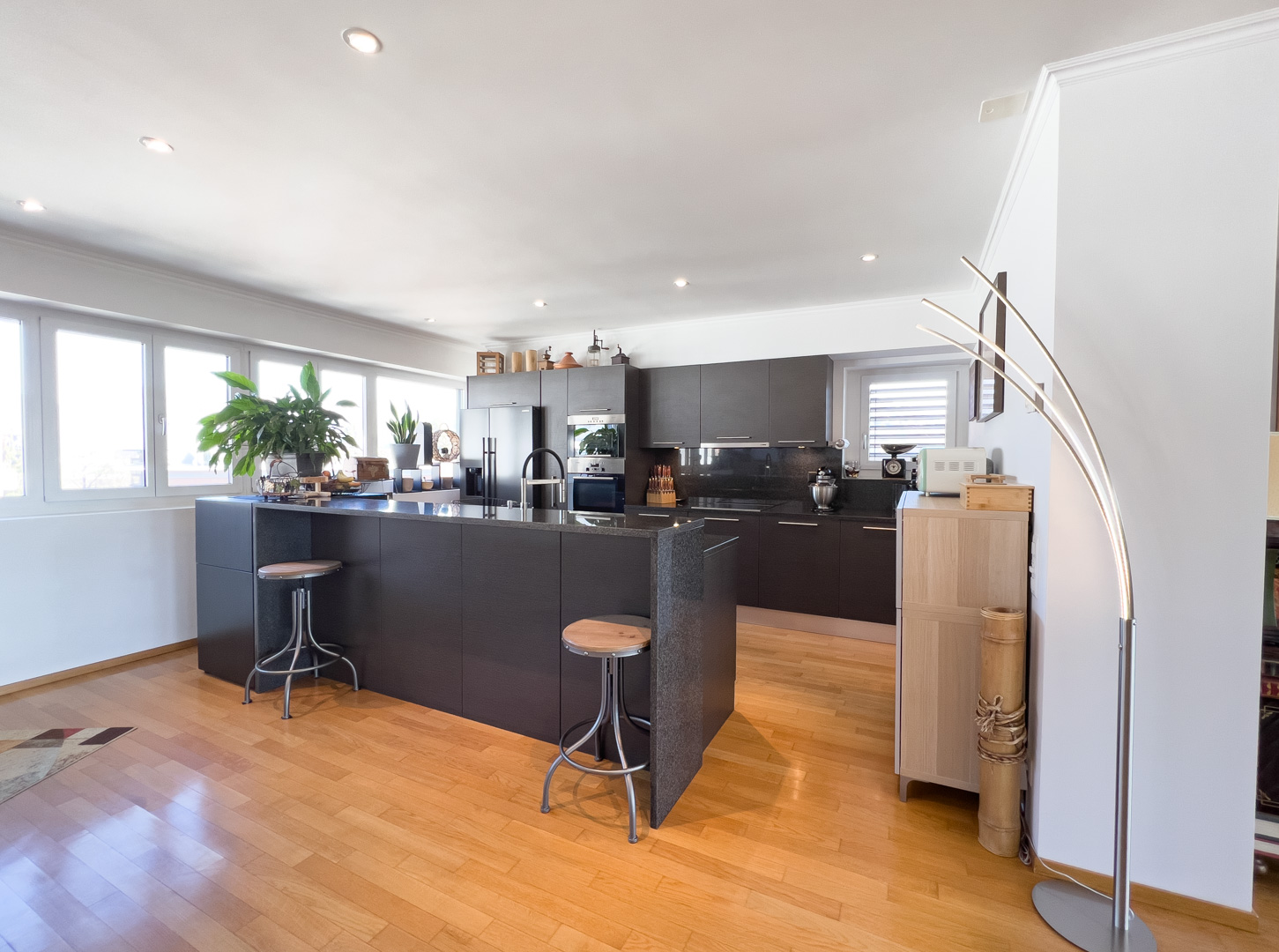 Spacious penthouse with a terrace for sale in Agno