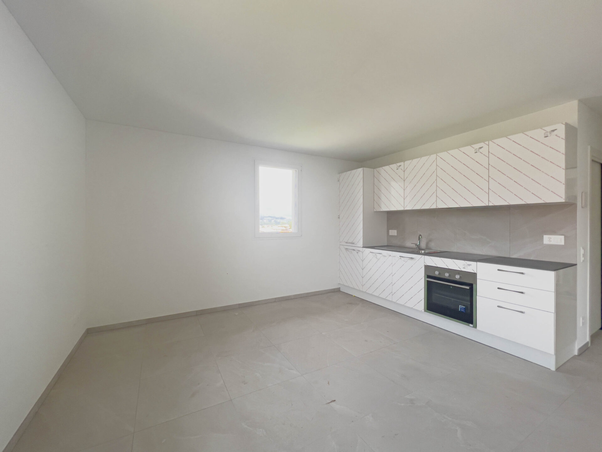 Neugebaute 2,5-Zimmer-Wohnung in Stabio zu verkaufen