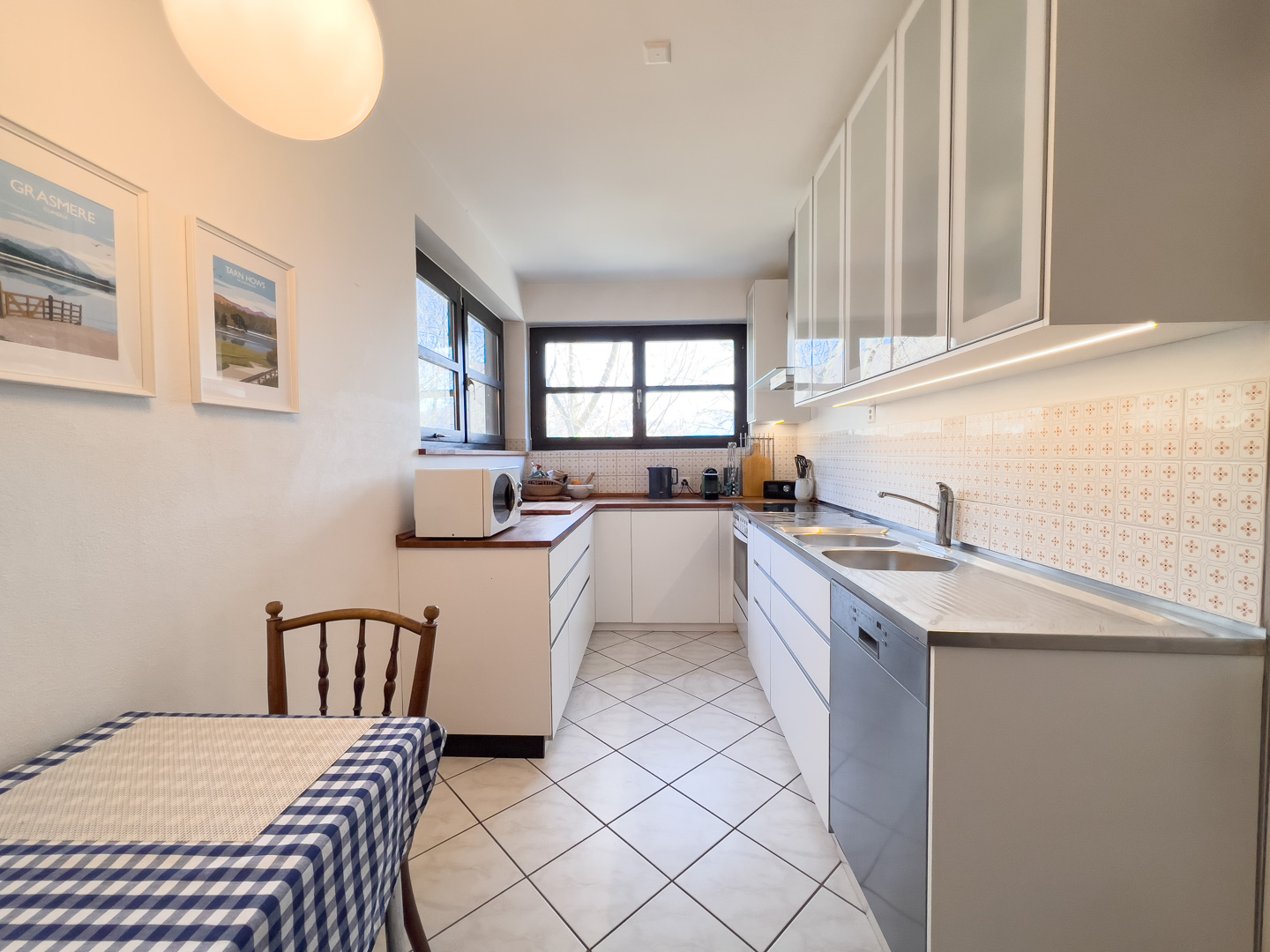 Ampio appartamento 3.5 locali in vendita ad Agno nel verde Ampio appartamento 3.5 locali in vendita ad Agno nel verde