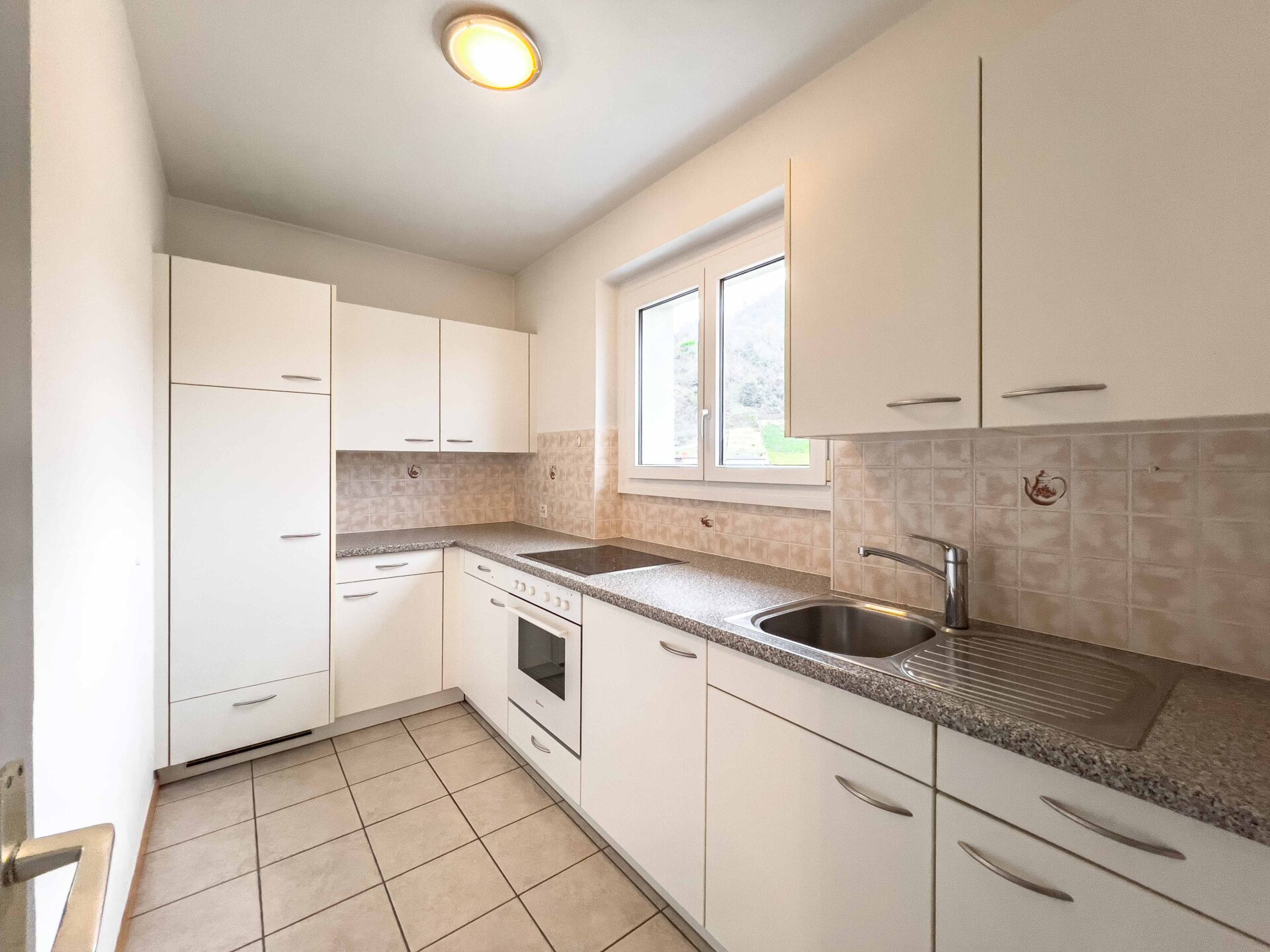 3.5-Zimmer-Wohnung in Lamone zu verkaufen