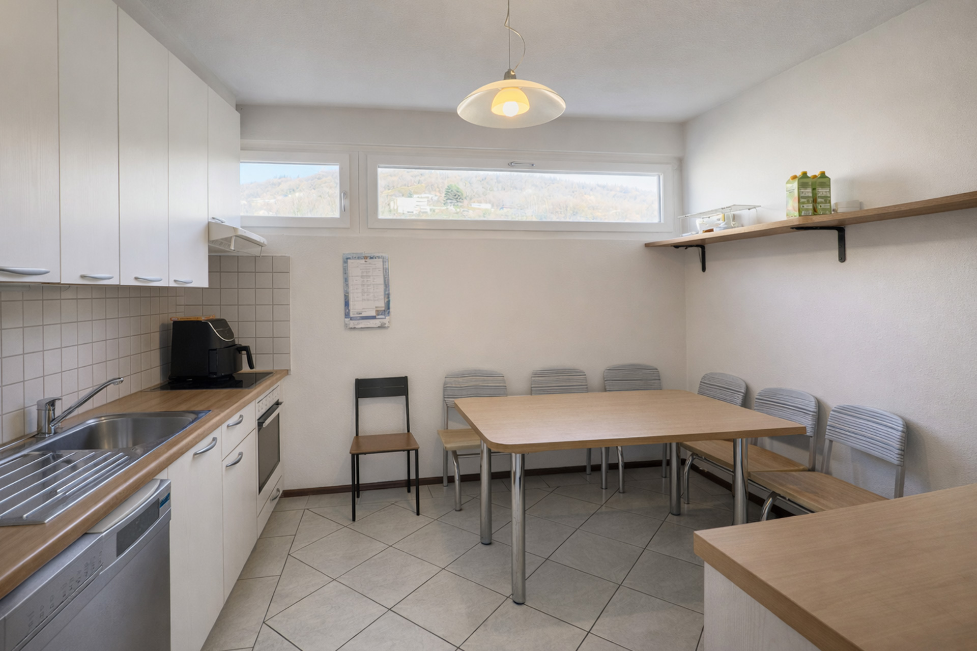 4.5-room apartment with swimming pool for sale in Morbio Inferiore