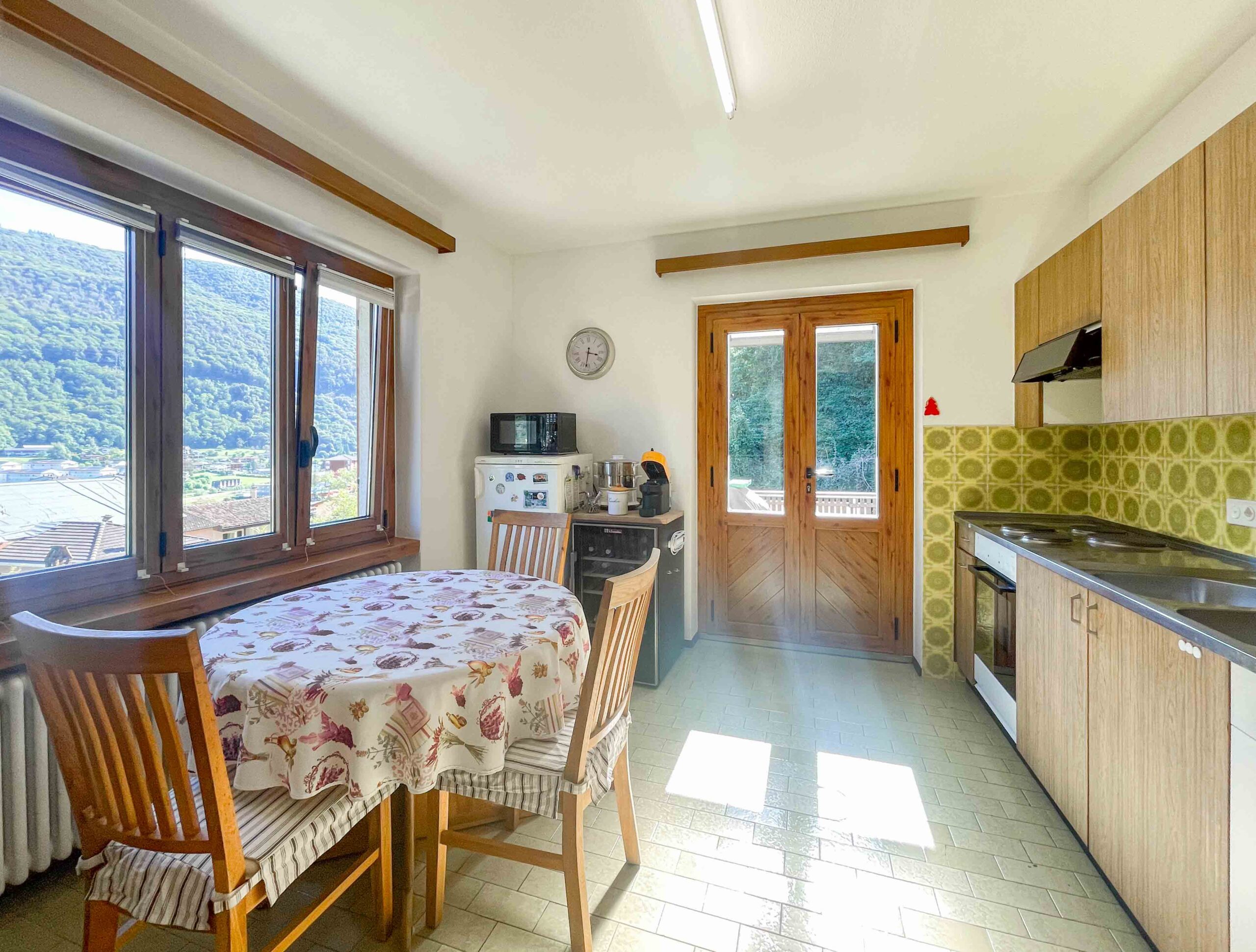 Appartamento 4.5 locali con ampia terrazza in affitto a Barbengo