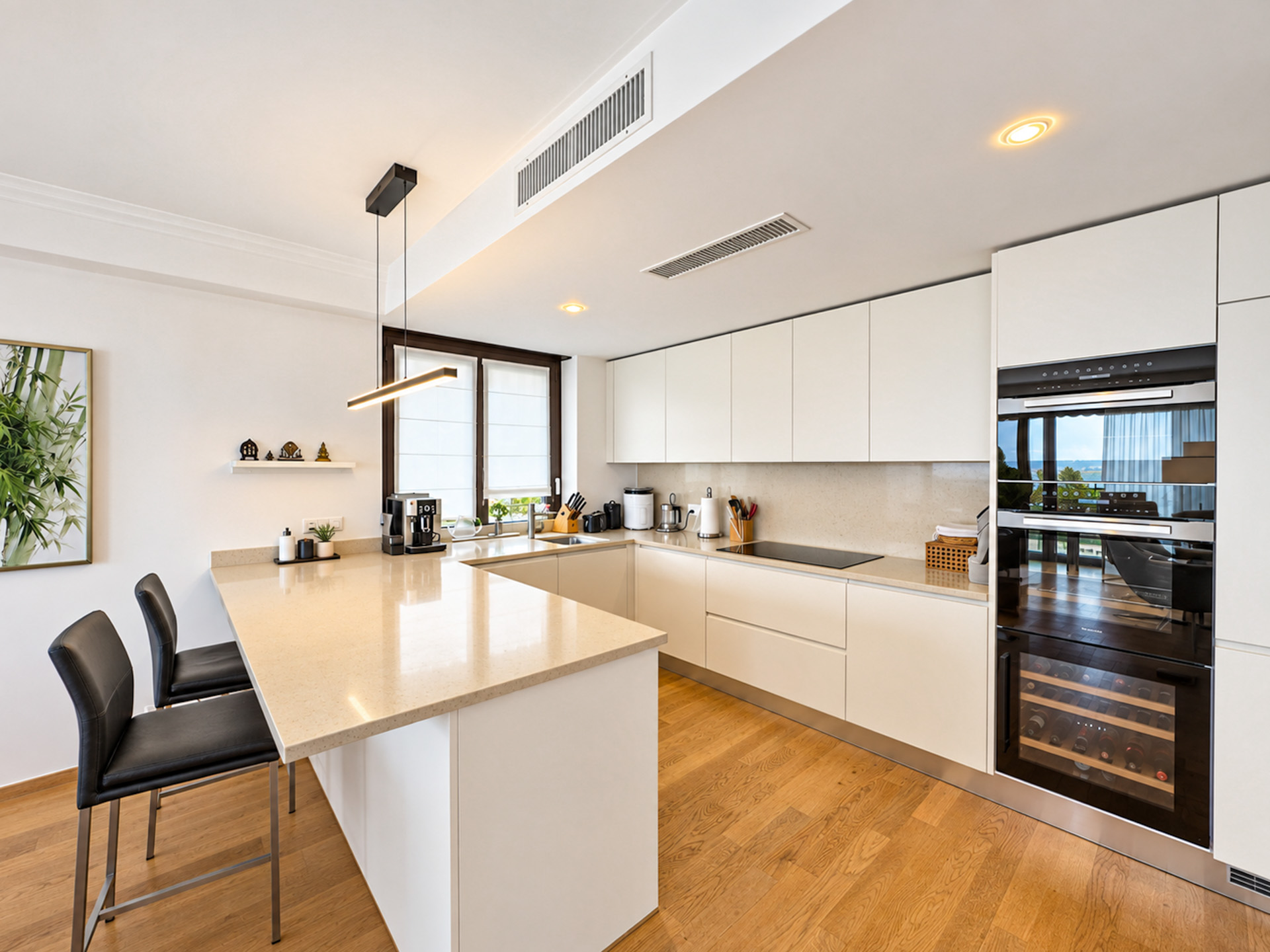 Ampio appartamento 4.5 locali vista lago in vendita a Paradiso