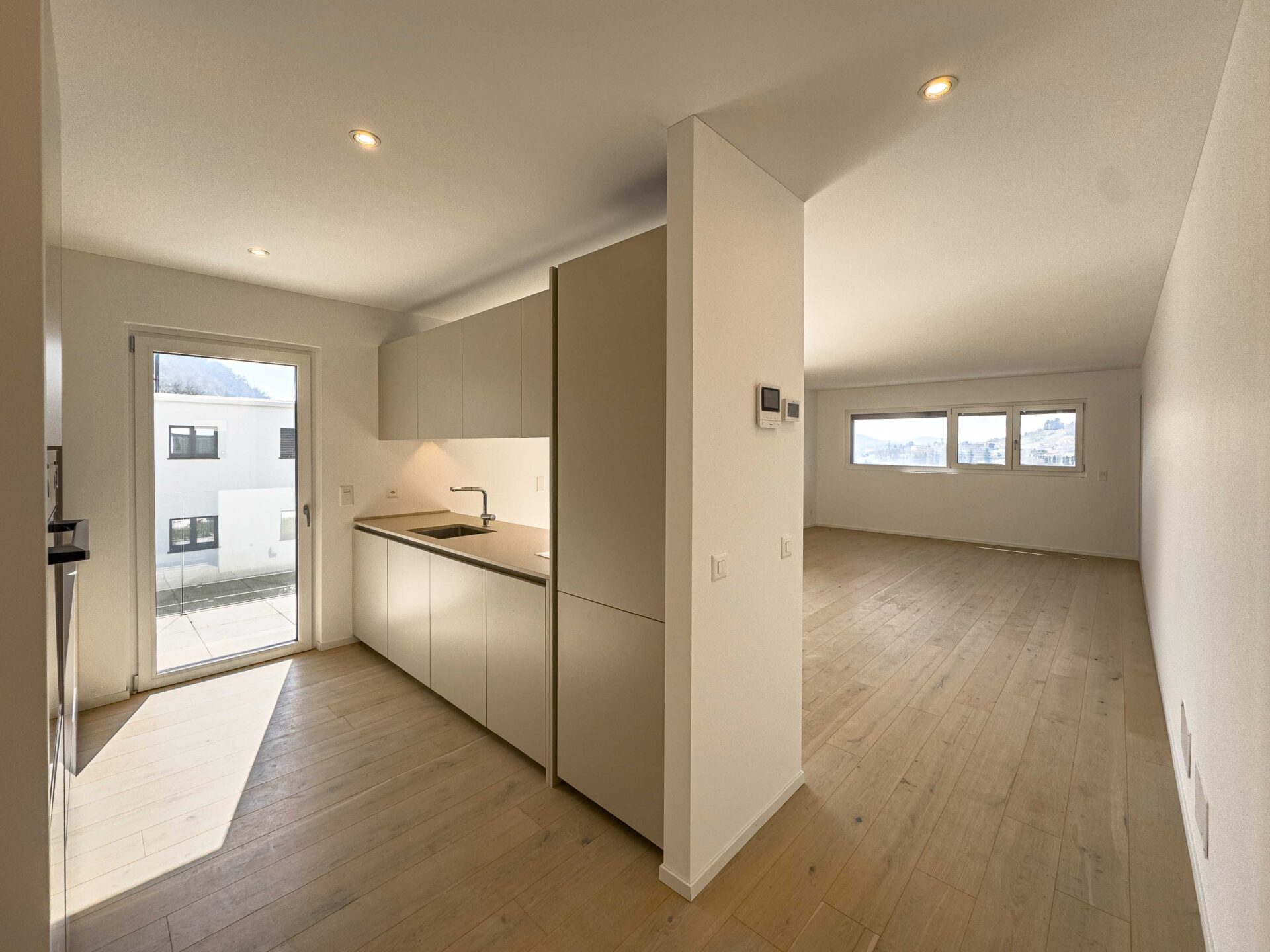 Grande appartamento con giardino e locale hobby in vendita a Mendrisio