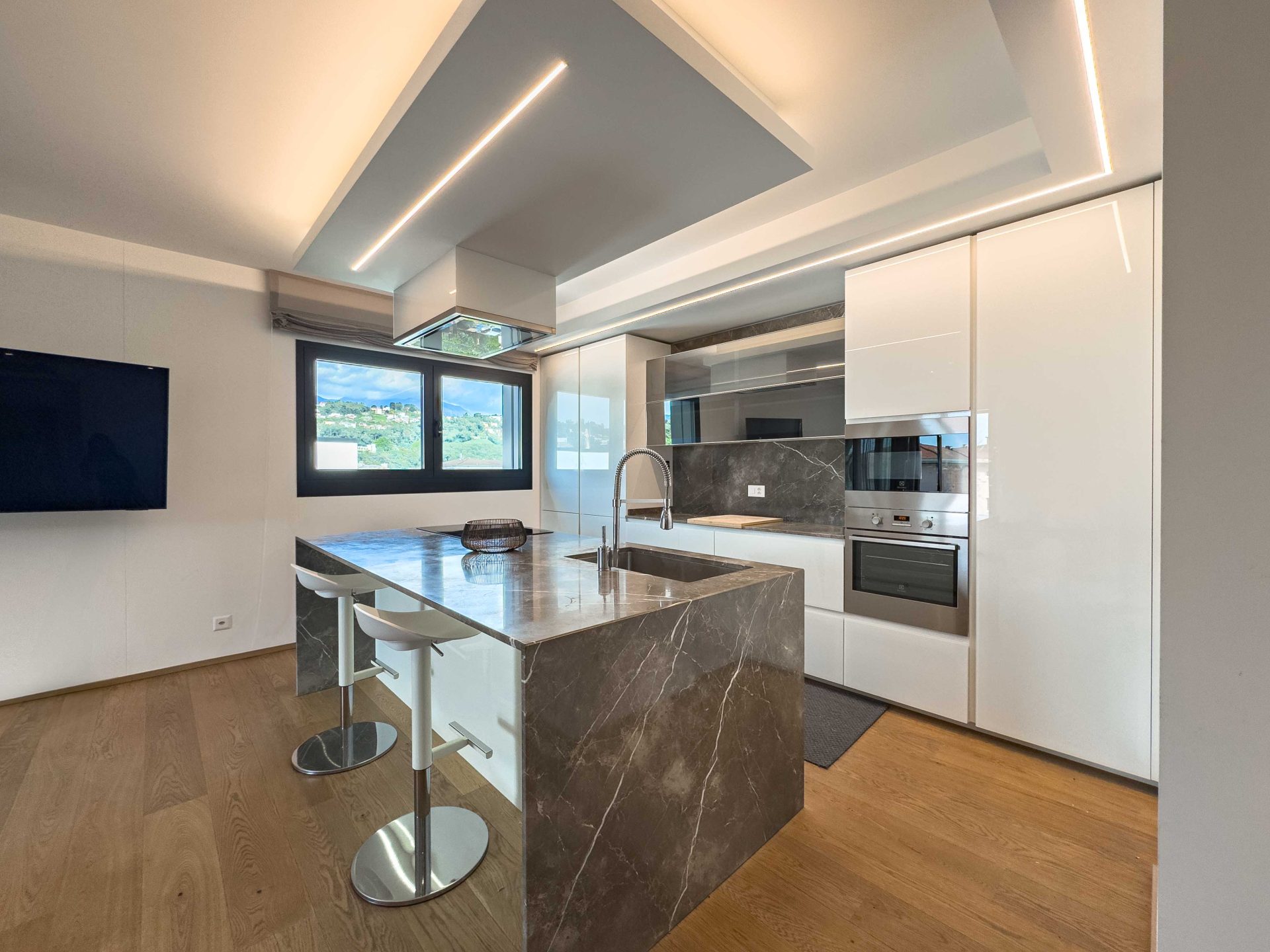 Spazioso attico con tetto terrazza in vendita a Pregassona