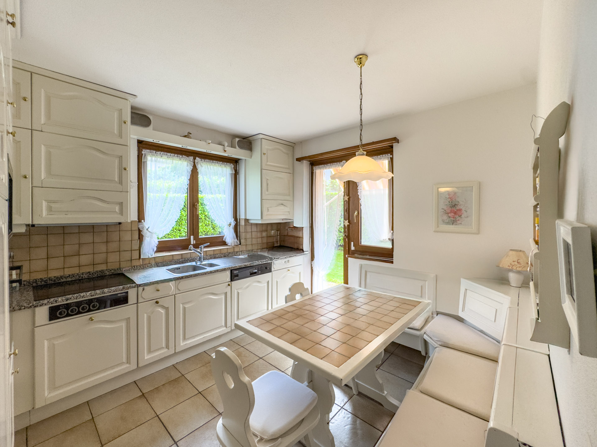 Casa con piscina in vendita a Lamone