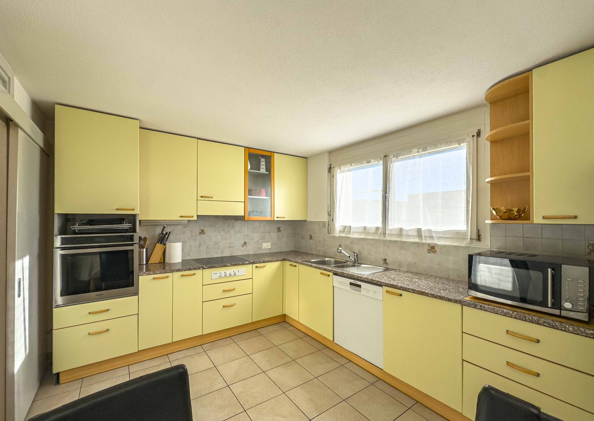 Doppelhaushälfte mit Garten in Arzo zu verkaufen Doppelhaushälfte mit Garten in Arzo zu verkaufen