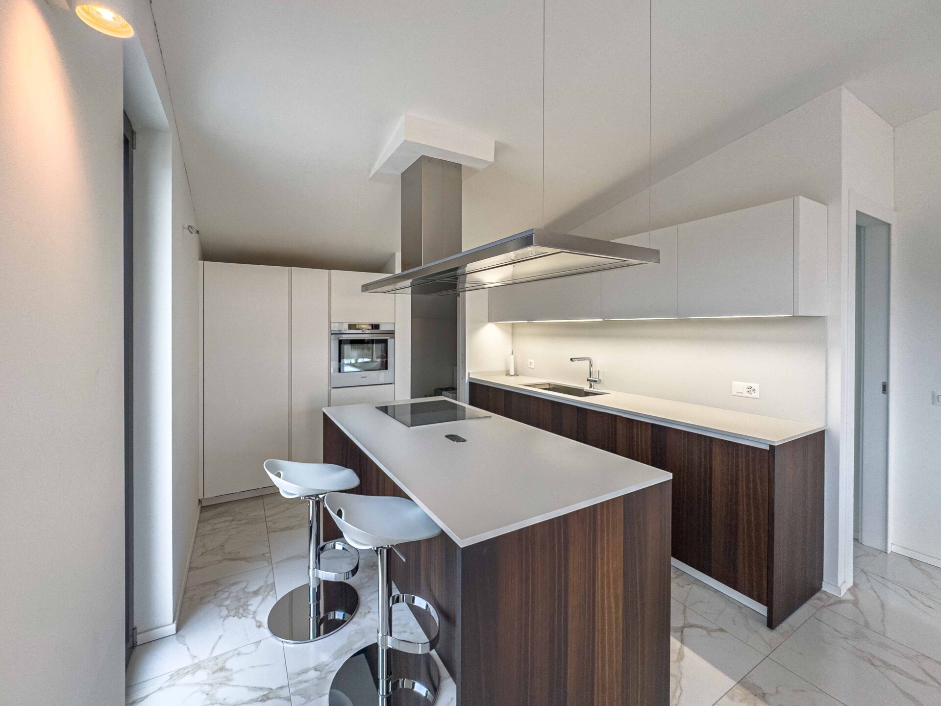 Dachgeschosswohnung in Mendrisio in einem Gebäude mit nur 3 Einheiten zu verkaufen