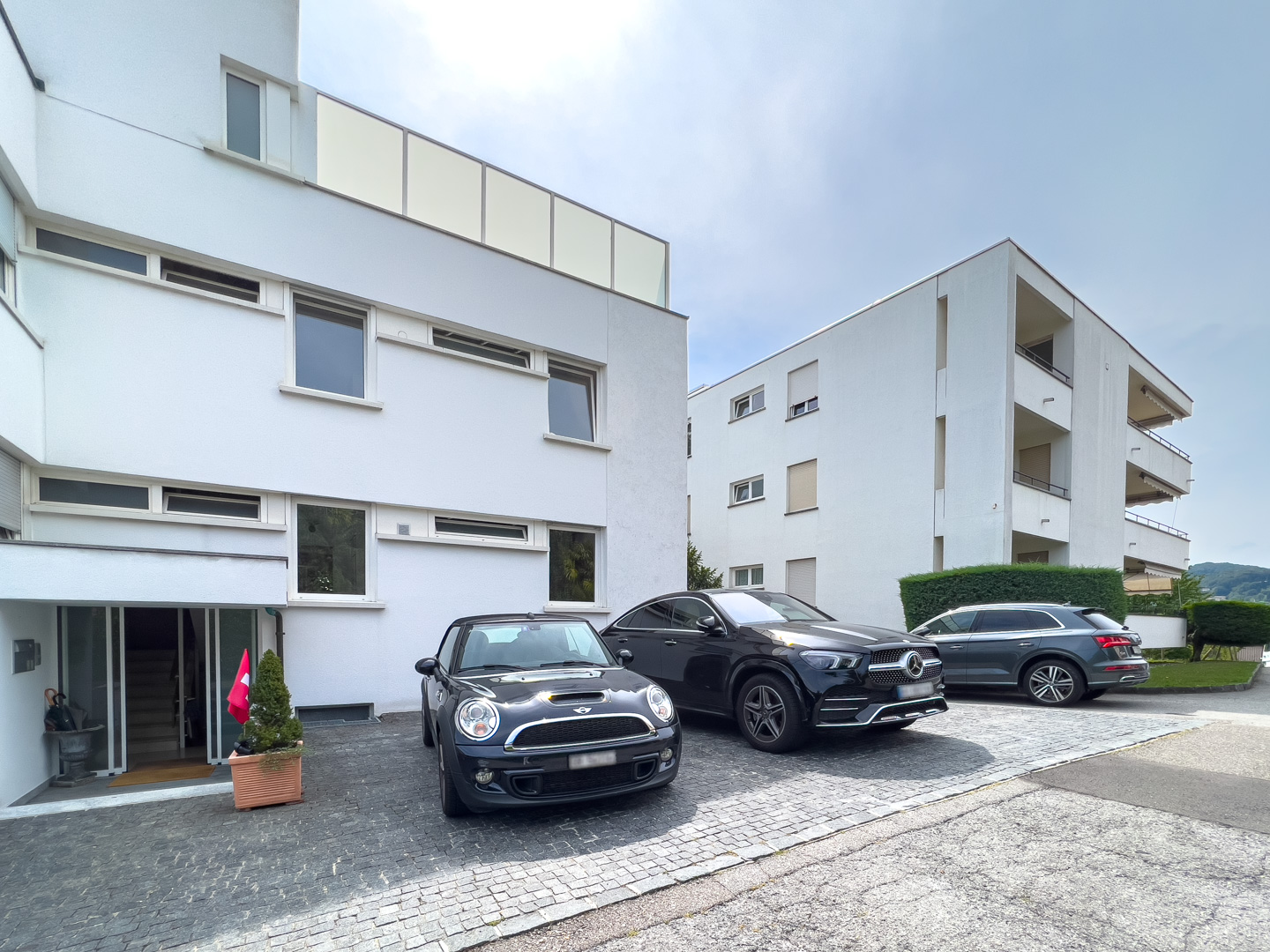 Building of five apartments for sale in Gentilino Building of five apartments for sale in Gentilino