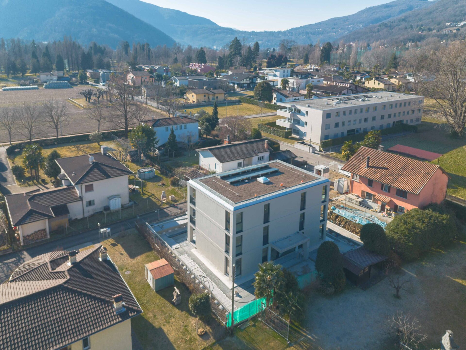 Moderne 2,5-Zimmer-Dachgeschosswohnung in Magliaso zu verkaufen