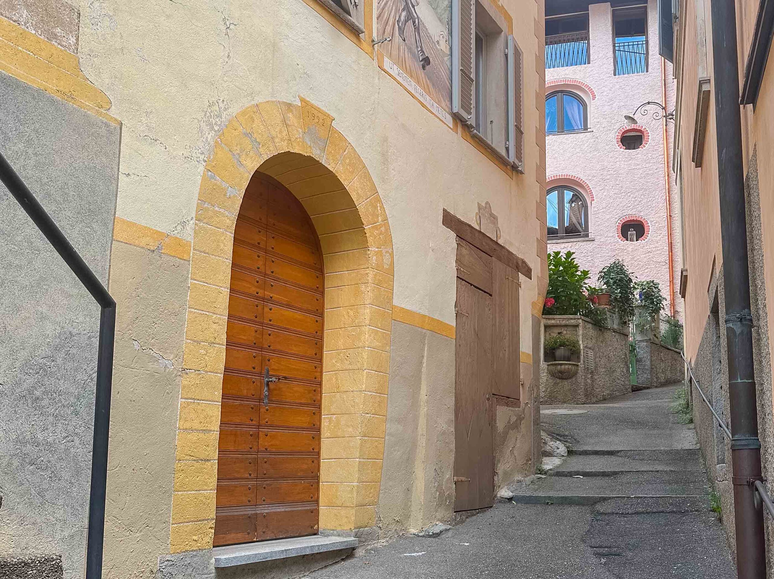 Apartment in historic building for sale in Rovio