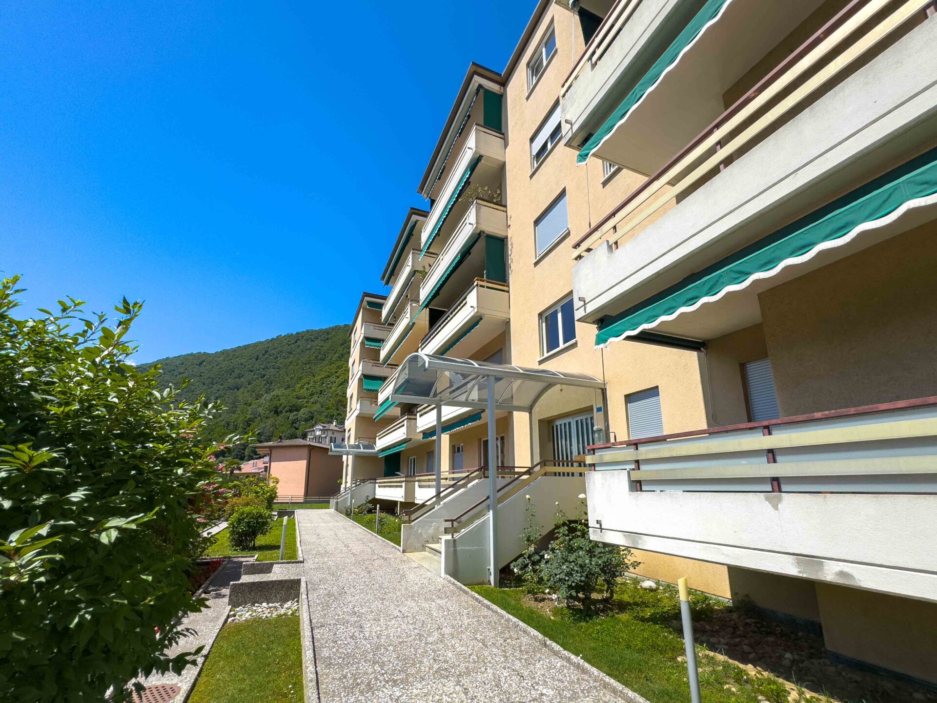 Renovierte Wohnung in Melide zu verkaufen