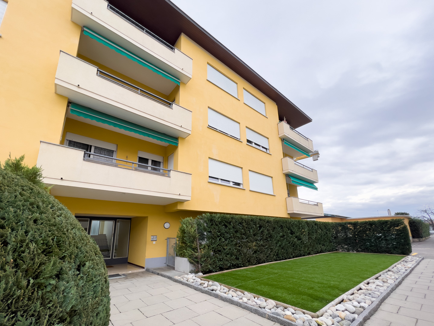 Appartamento 2.5 locali recentemente ristrutturato in affitto a Stabio