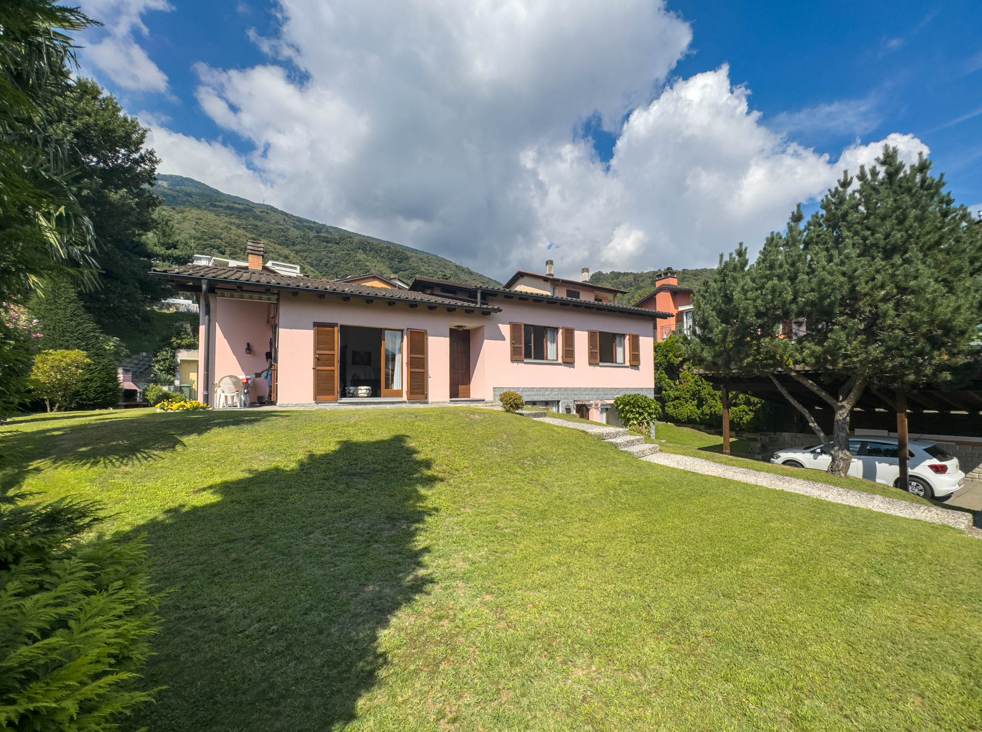 Semi-detached house with garden for sale in Taverne Semi-detached house with garden for sale in Taverne