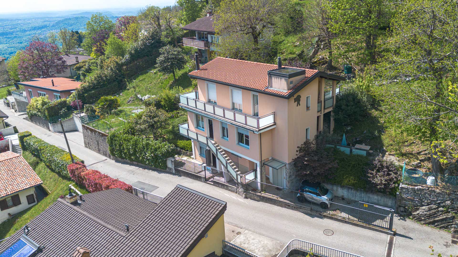 Casa con grande giardino in vendita a Sagno nel verde, anche come residenza secondaria