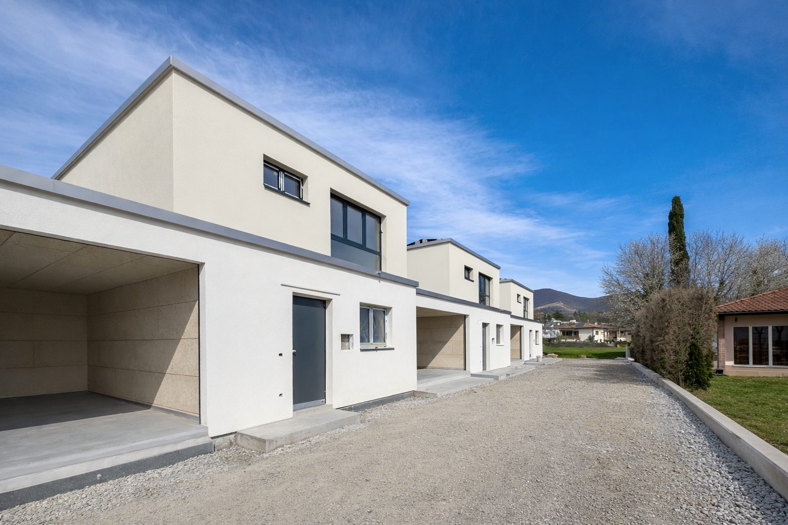 Freistehende Häuser mit Garten zu verkaufen in Stabio