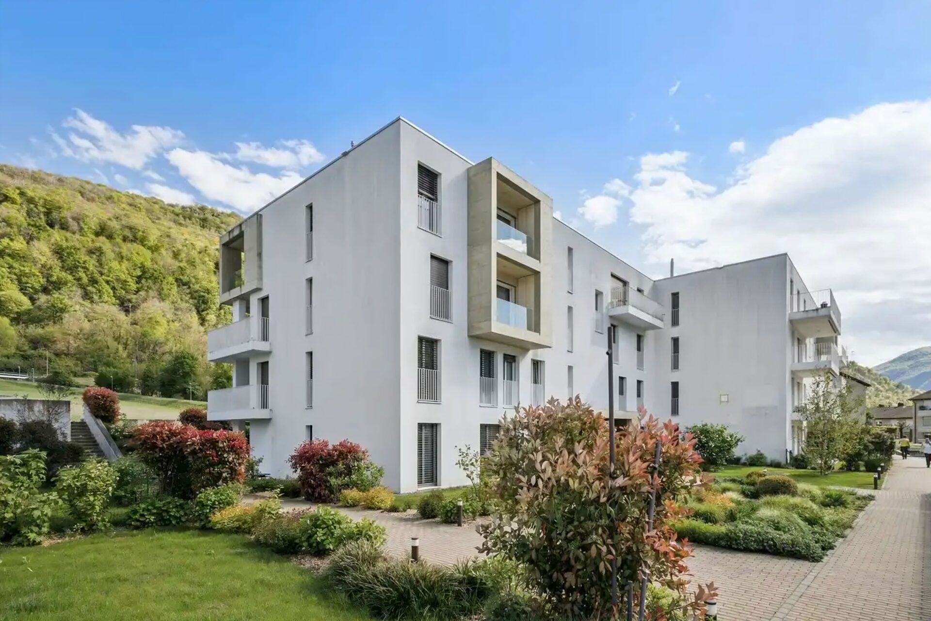 Appartamento in vendita a Figino in residenza con piscina e area wellness