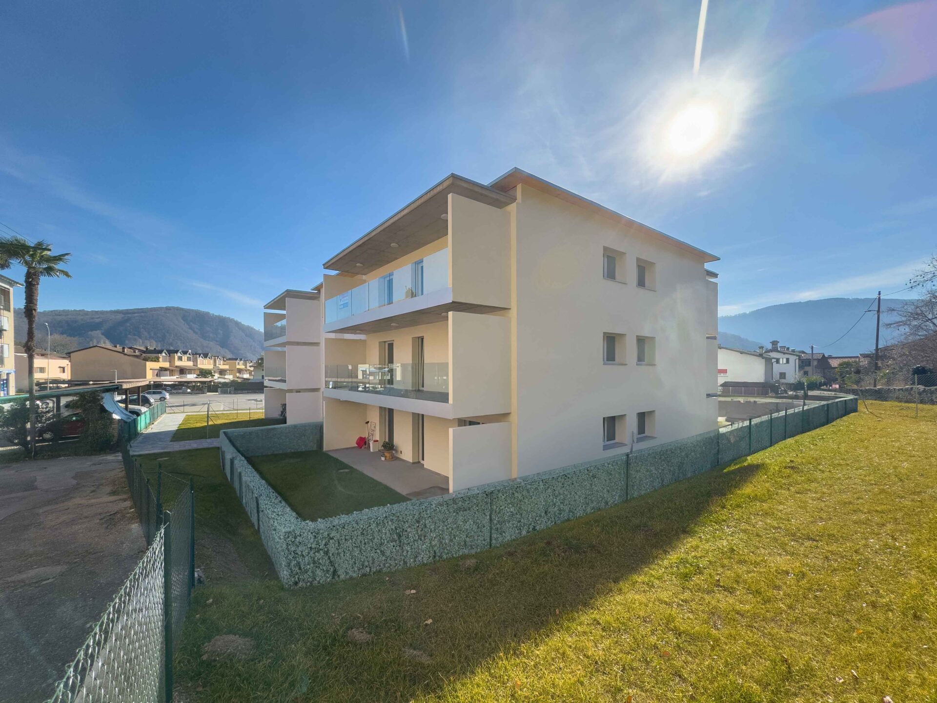 Apartment with large garden for sale in Caslano