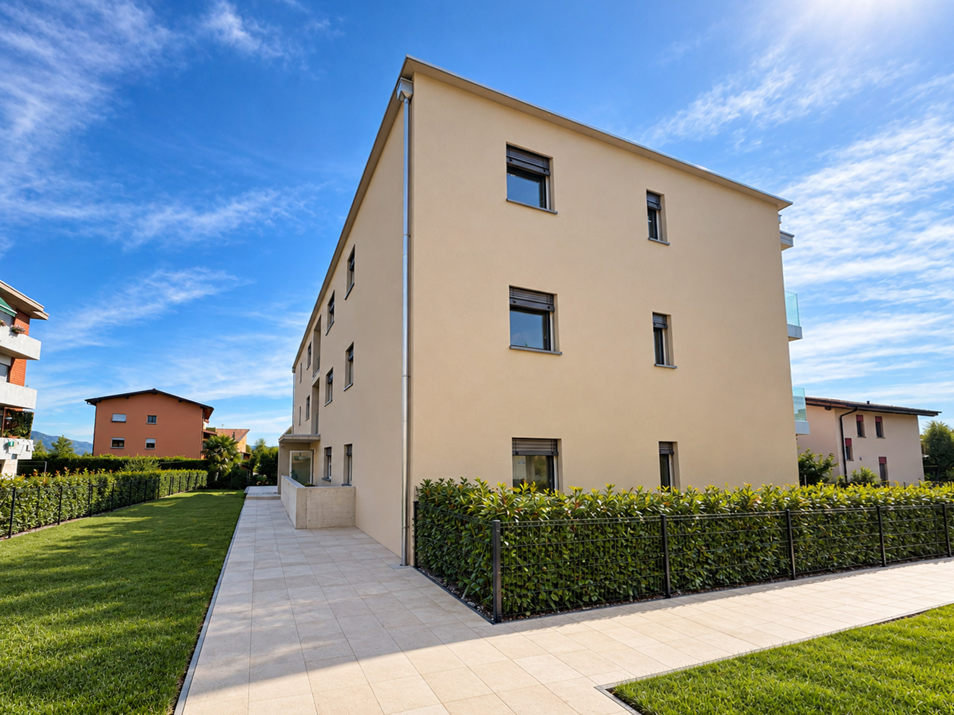 4.5-Zimmer-Wohnung mit Garten in Stabio zu verkaufen 4.5-Zimmer-Wohnung mit Garten in Stabio zu verkaufen
