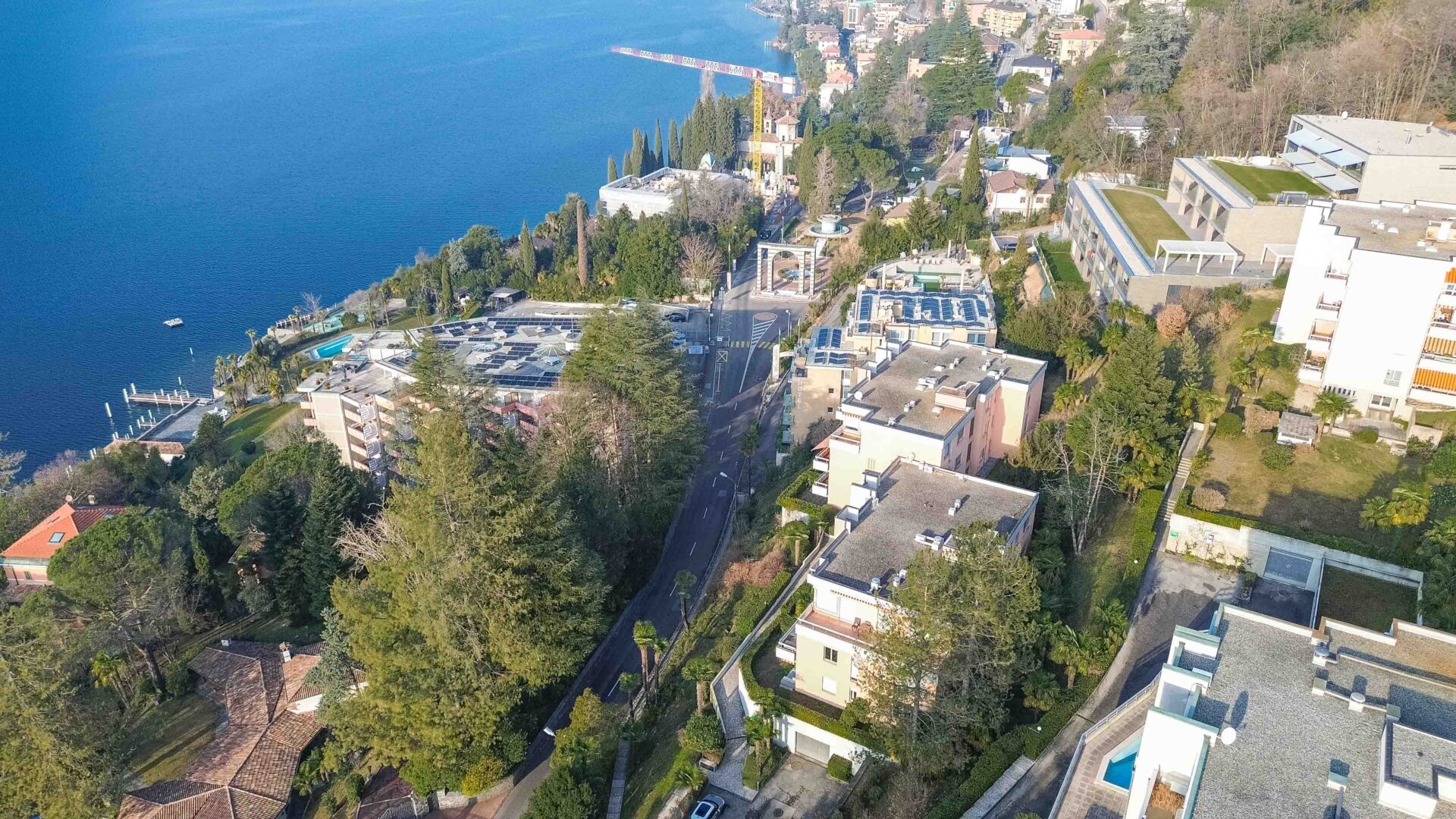 Monolocale con vista sul lago e sulle montagne in vendita a Bissone
