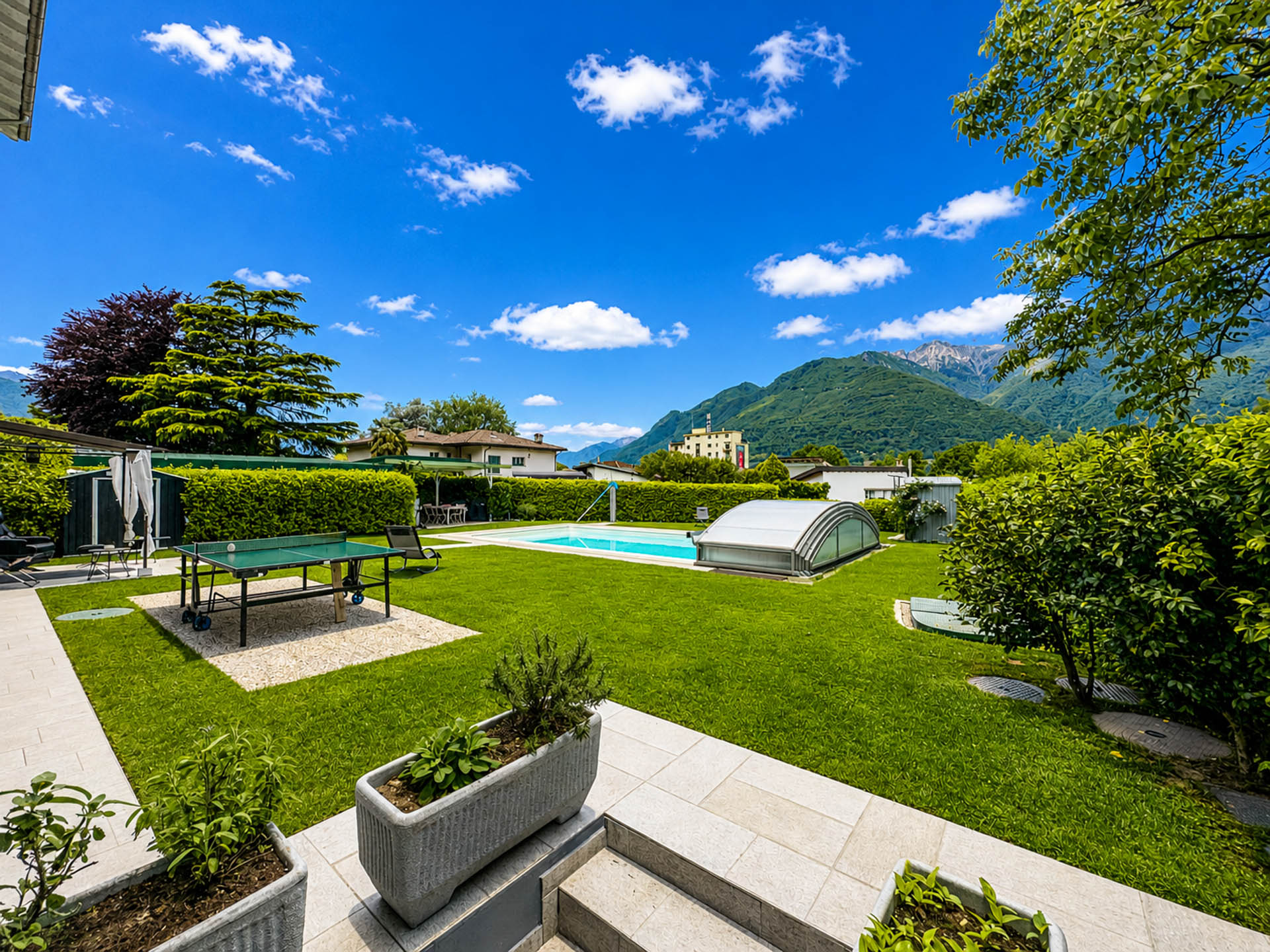 Modern top-floor apartment for sale in Camorino Modern top-floor apartment for sale in Camorino