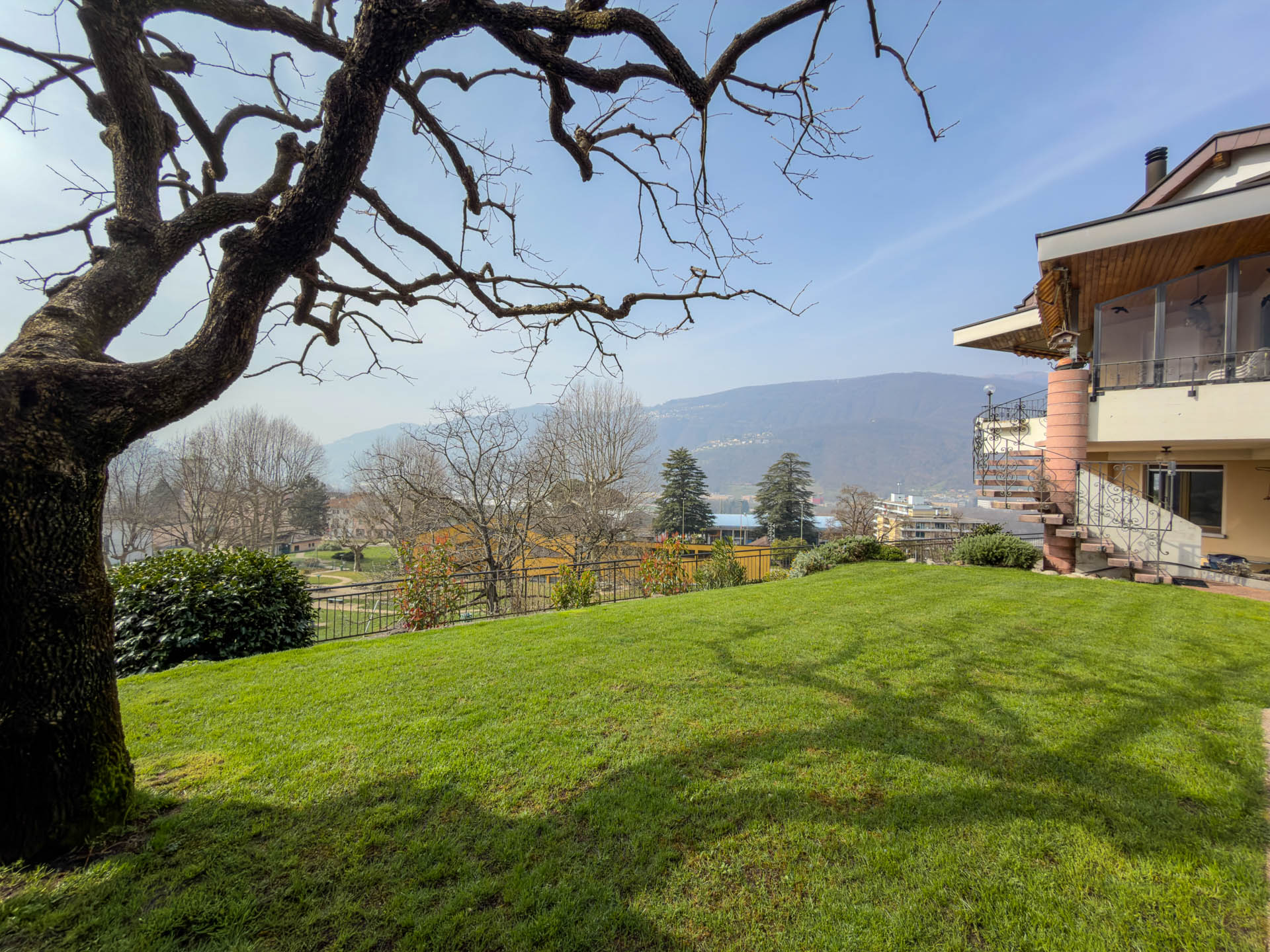 Doppelhaushälfte zu verkaufen in Vezia